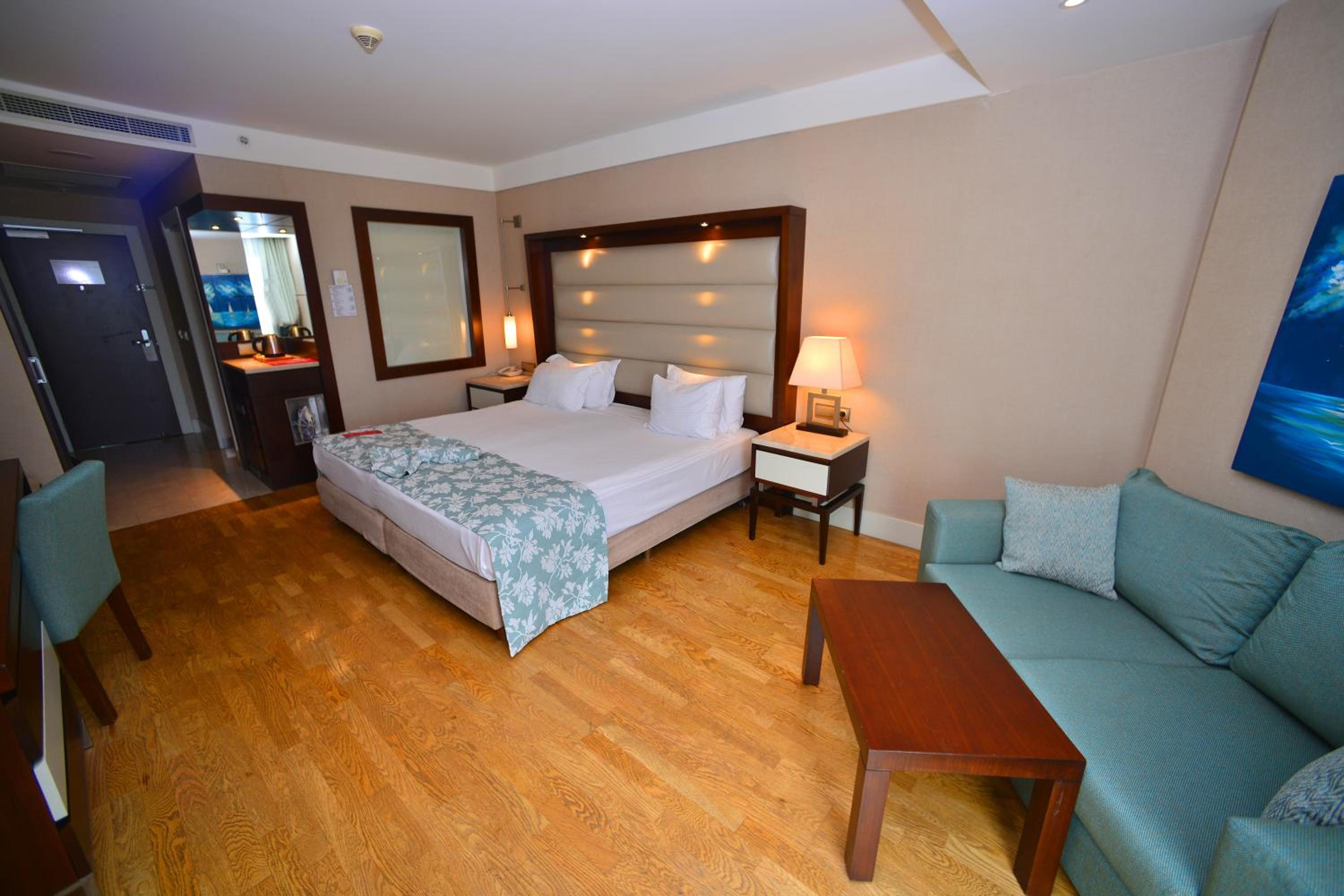Ramada Plaza Antalya - Image 6