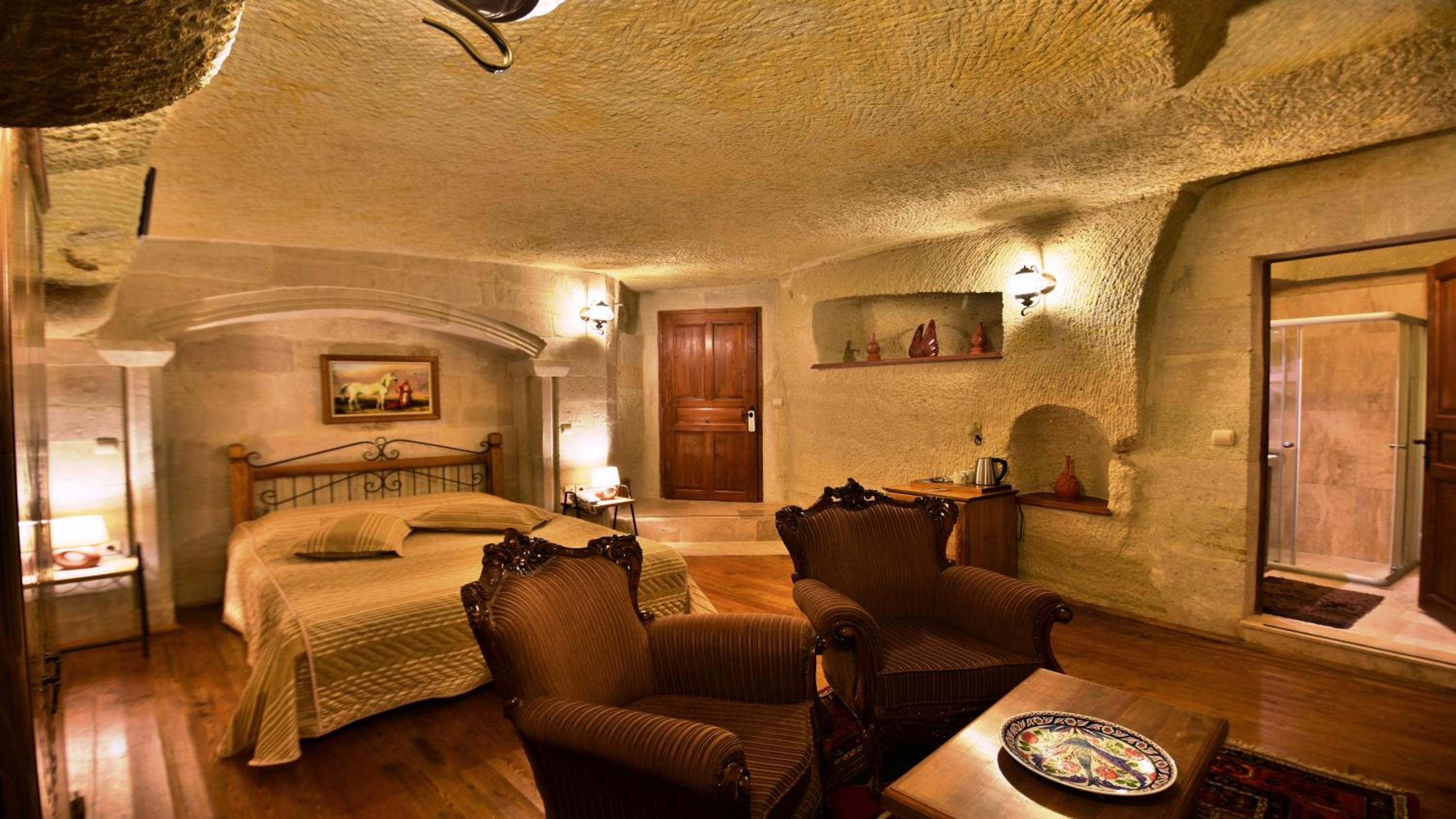 Harman Cave Hotel - Image 135