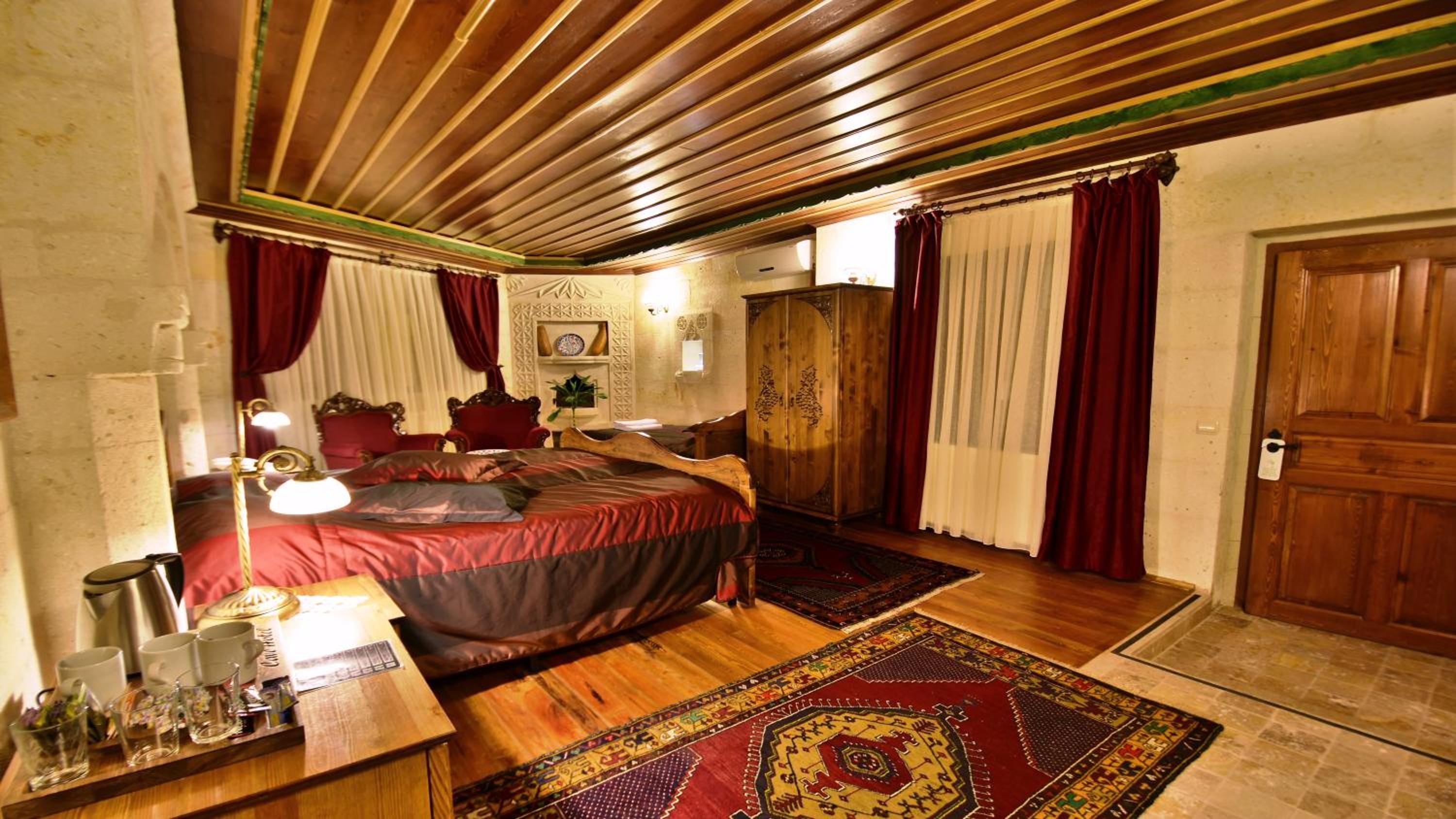 Harman Cave Hotel - Image 157