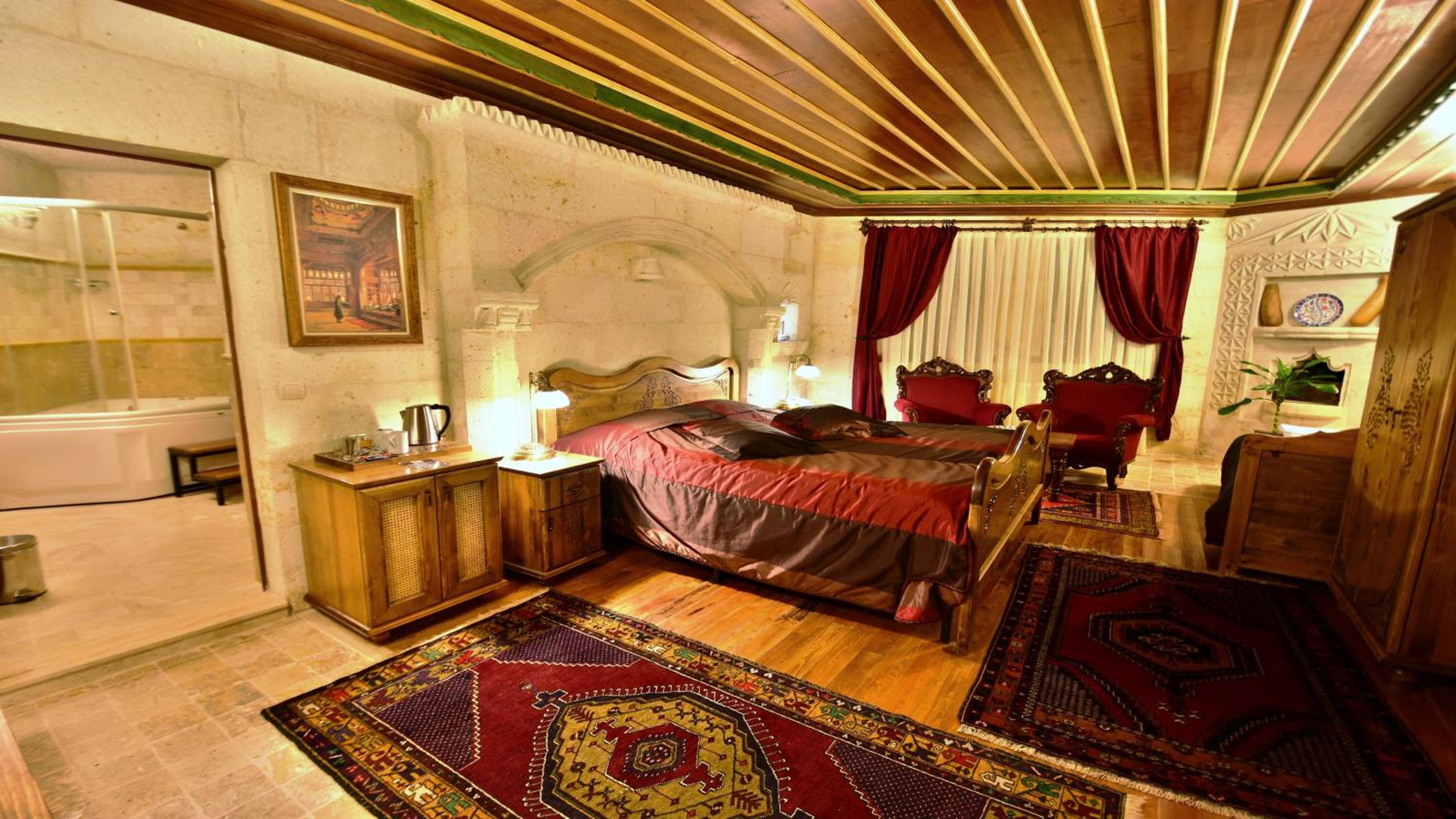 Harman Cave Hotel - Image 158
