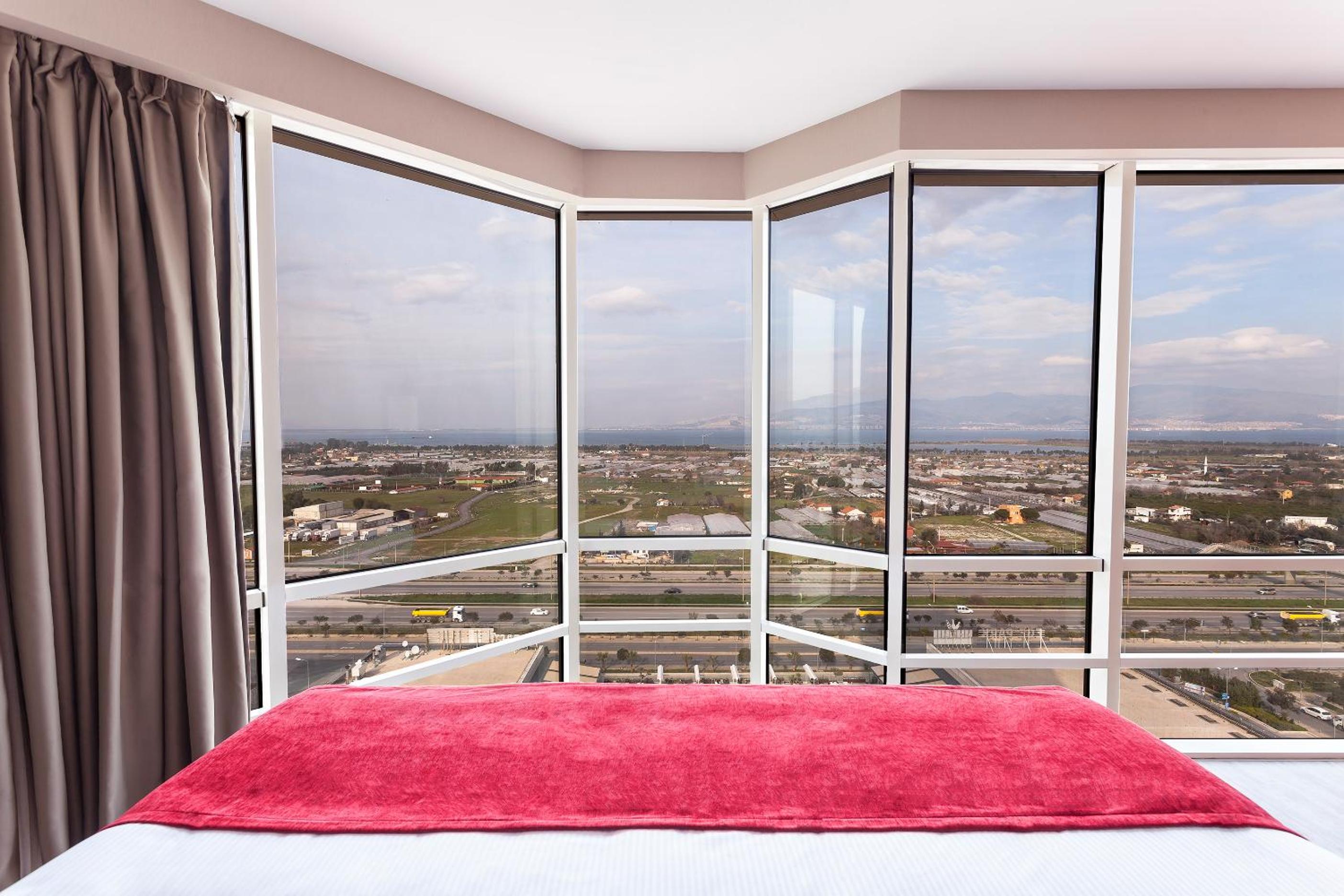 Ramada Encore by Wyndham İzmir - Image 7