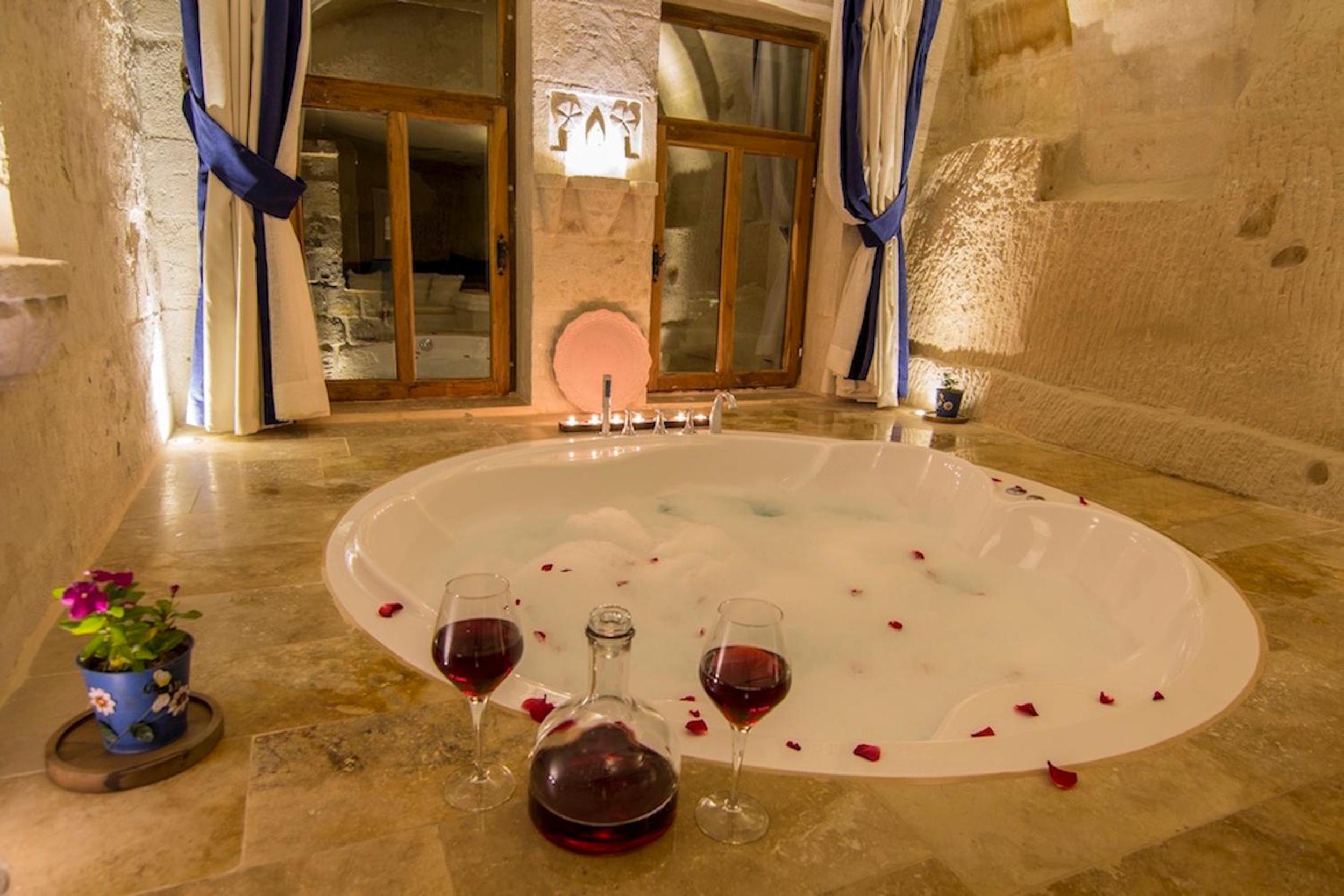 Azure Cave Suites - Kapadokya - Image 19