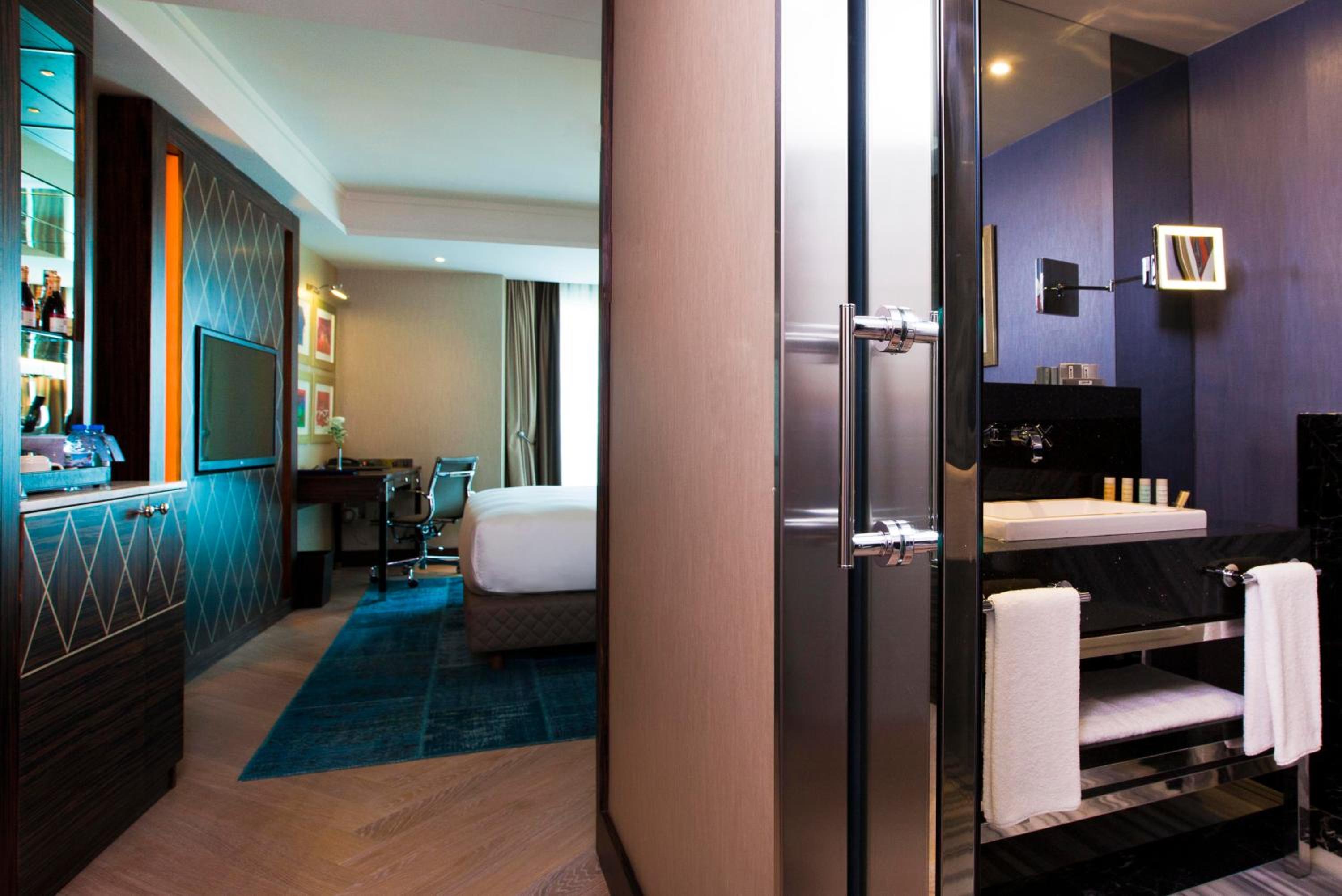 Radisson Blu Hotel Istanbul Pera - Image 58