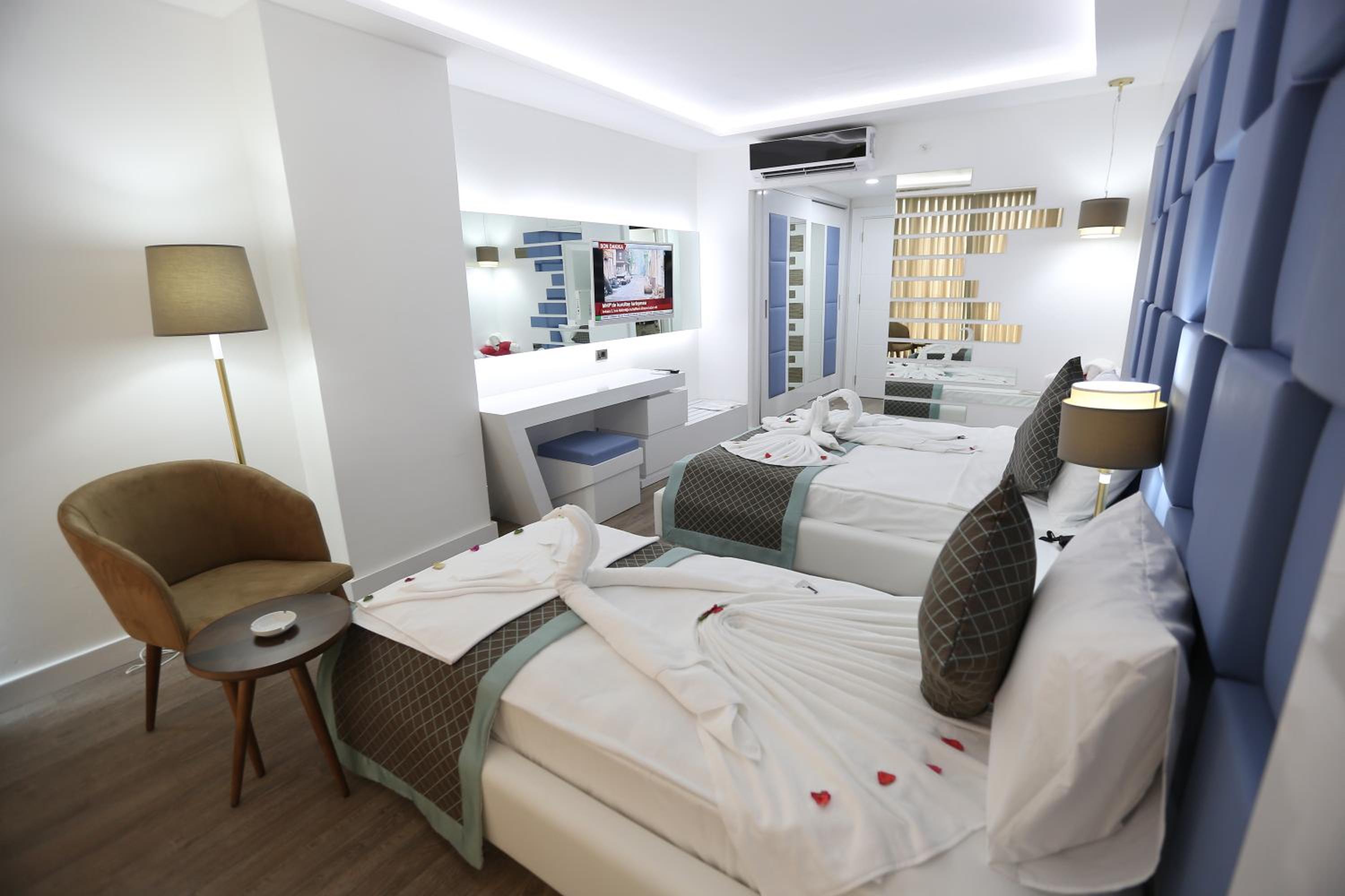 Elips Royal Hotel & SPA - Image 56