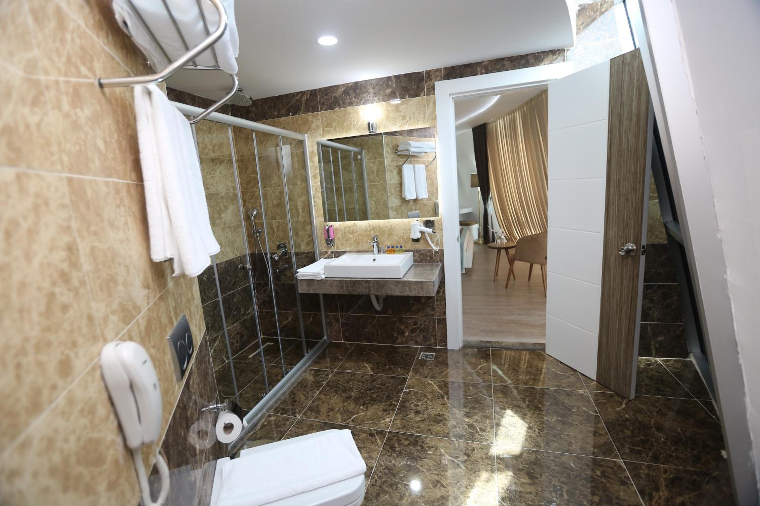 Elips Royal Hotel & SPA - Image 30