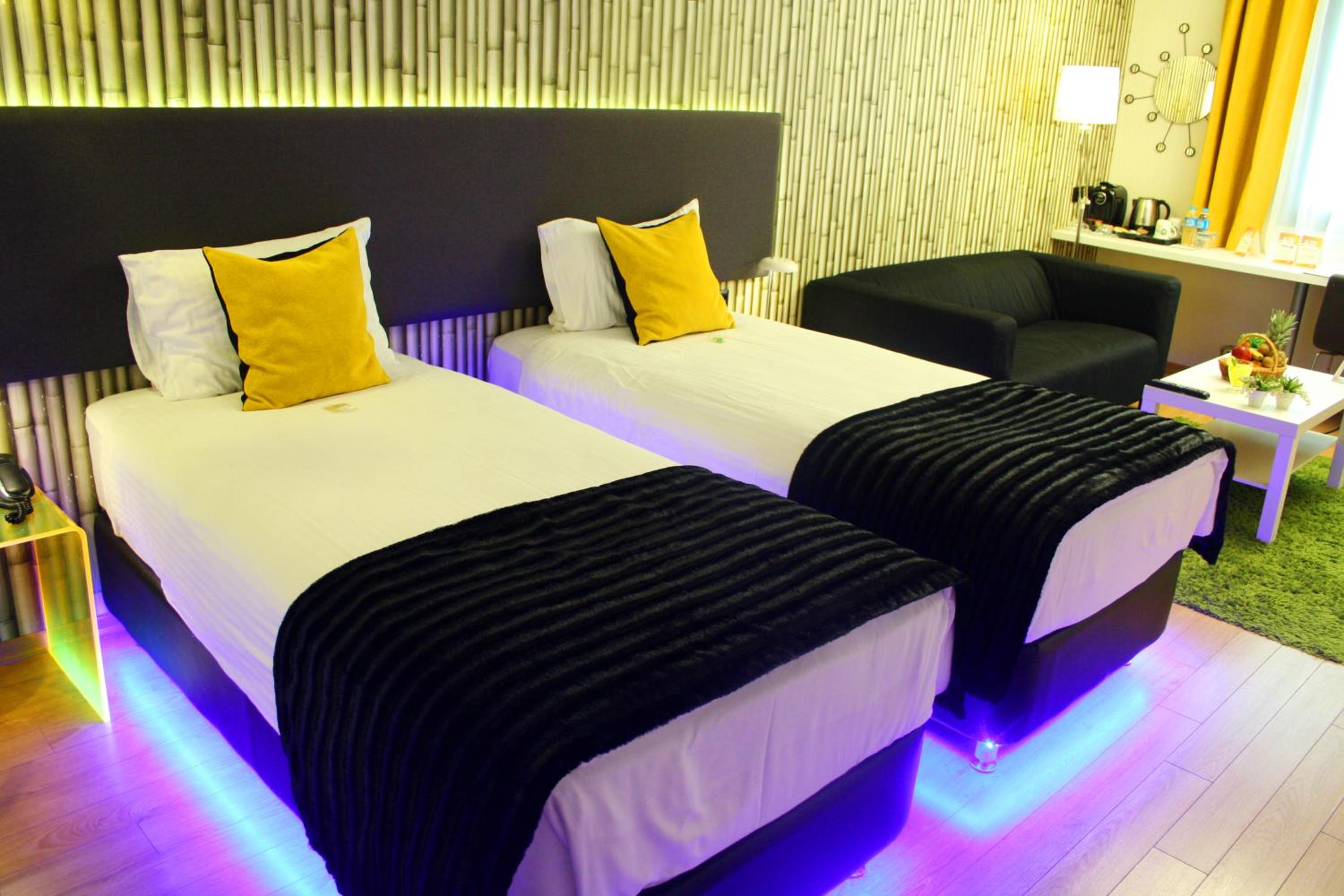 Tempo Suites Airport - Image 25