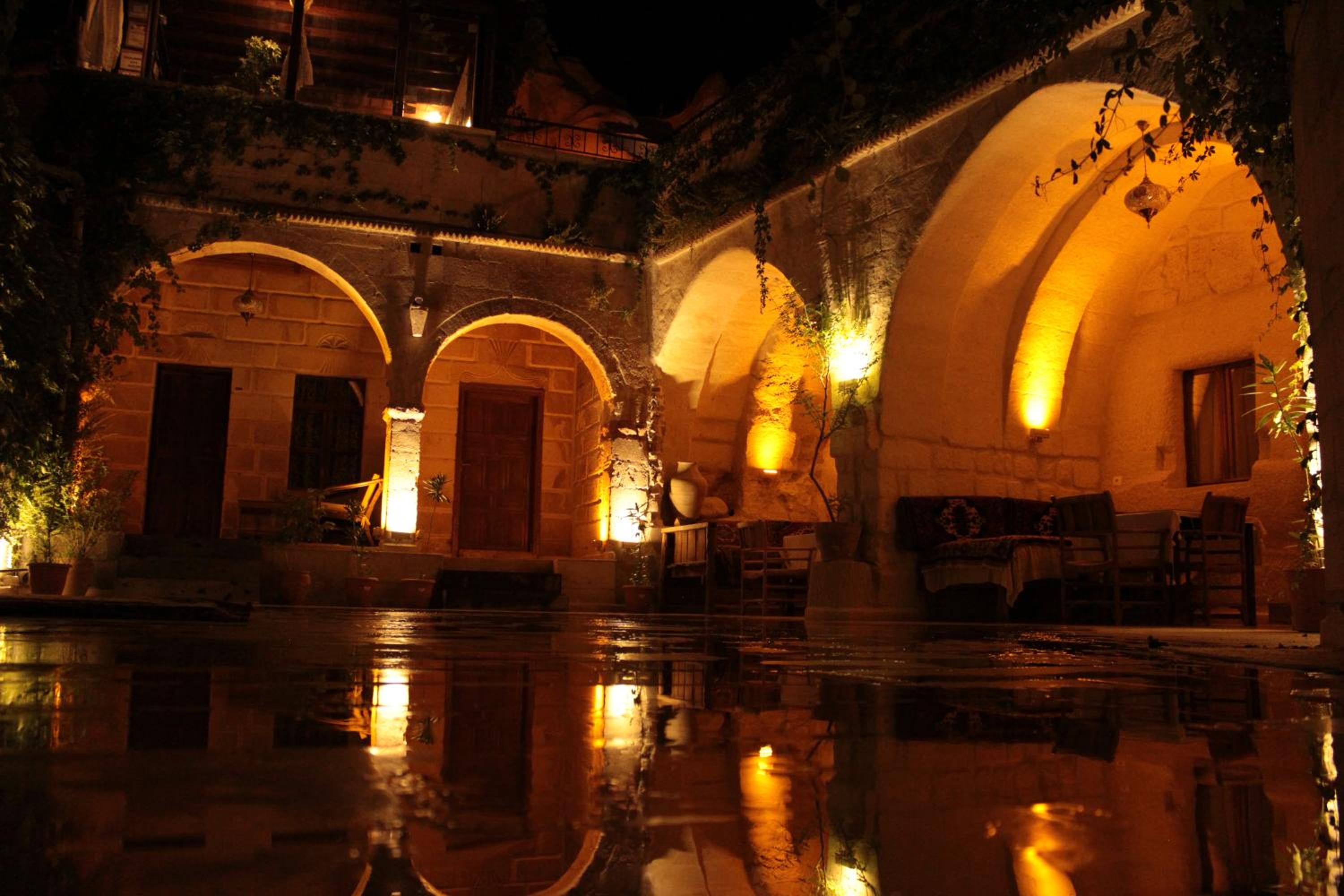 Local Cave House Hotel - Image 127