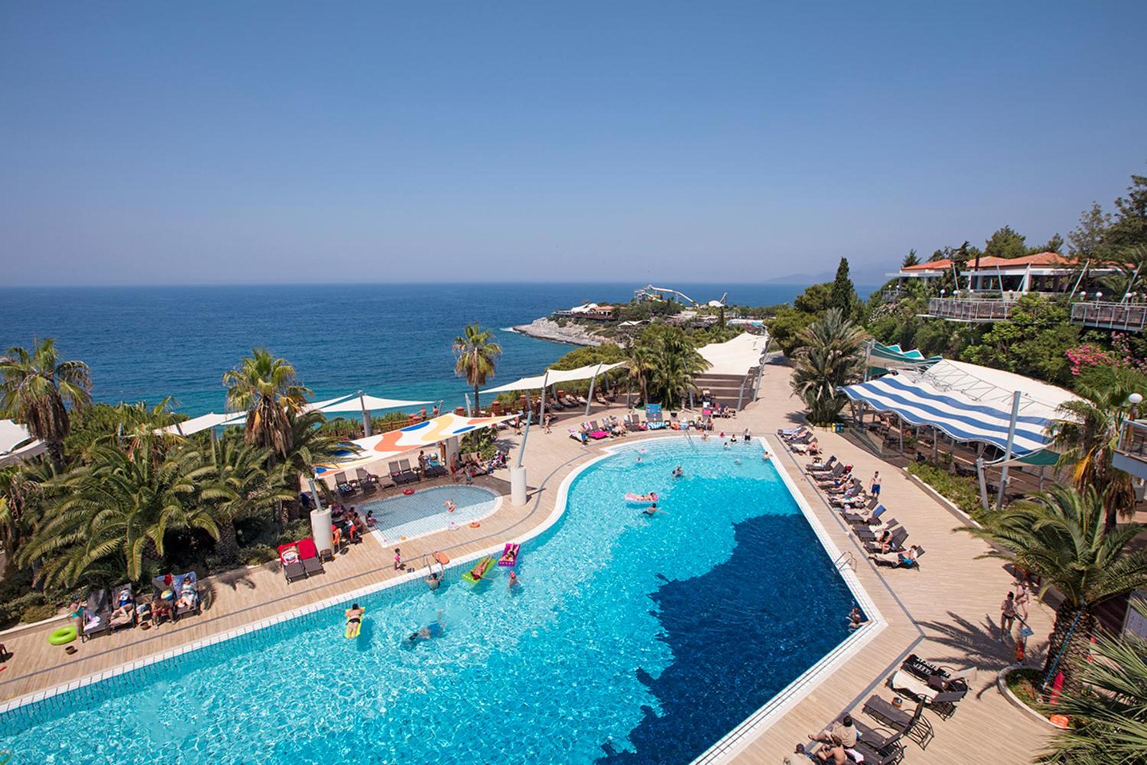 Pine Bay Holiday Resort - Image 27
