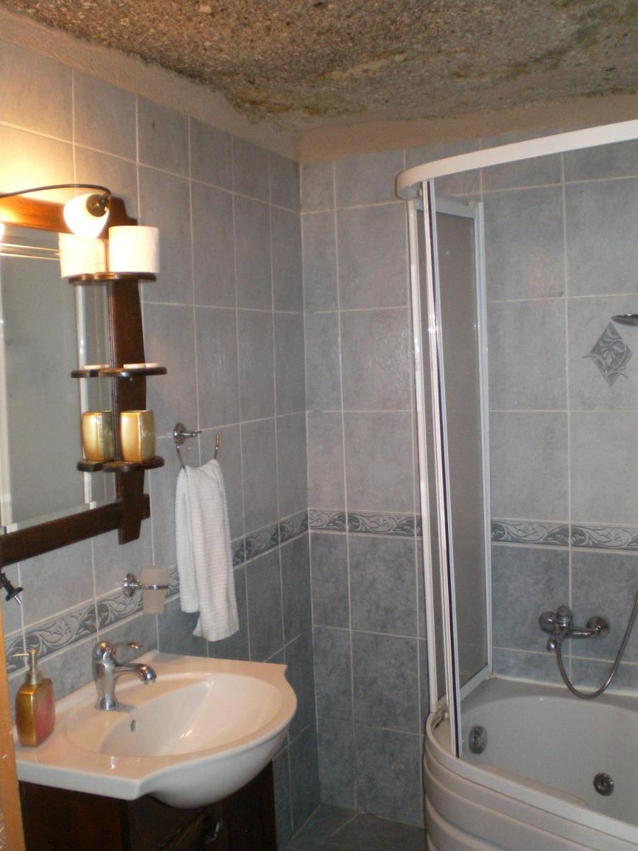Nature Park Cave Hotel - Image 14