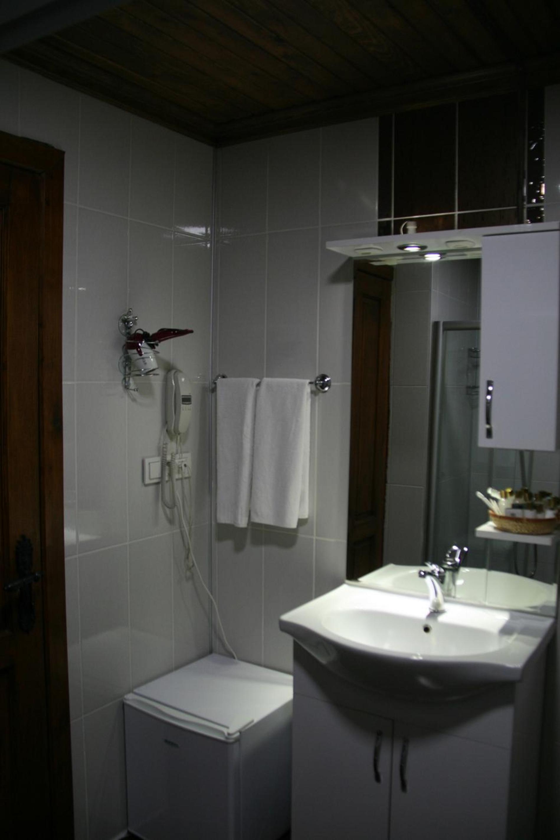 Hadrian Gate Hotel - Image 42