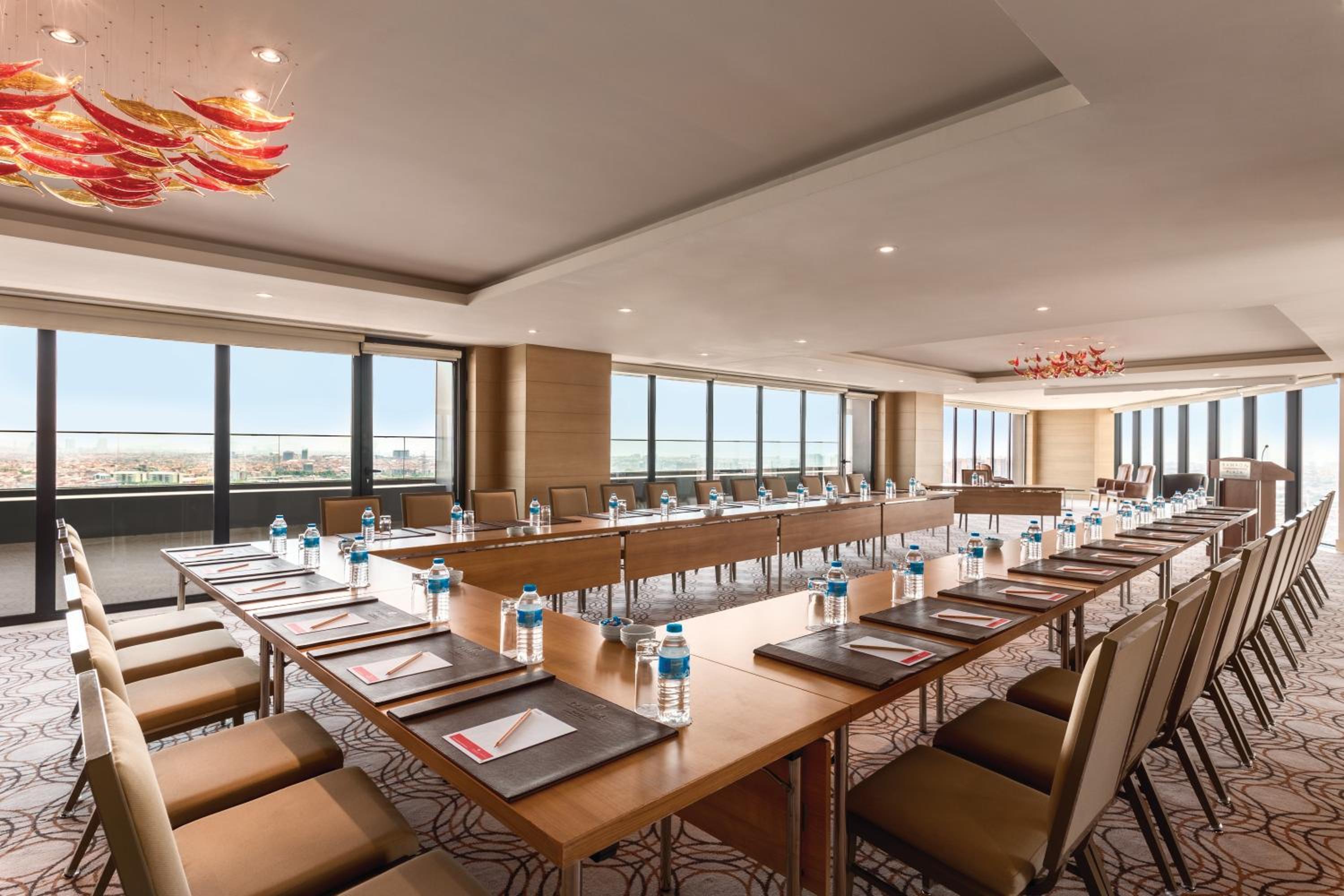 Ramada Plaza By Wyndham İstanbul Tekstilkent - Image 29