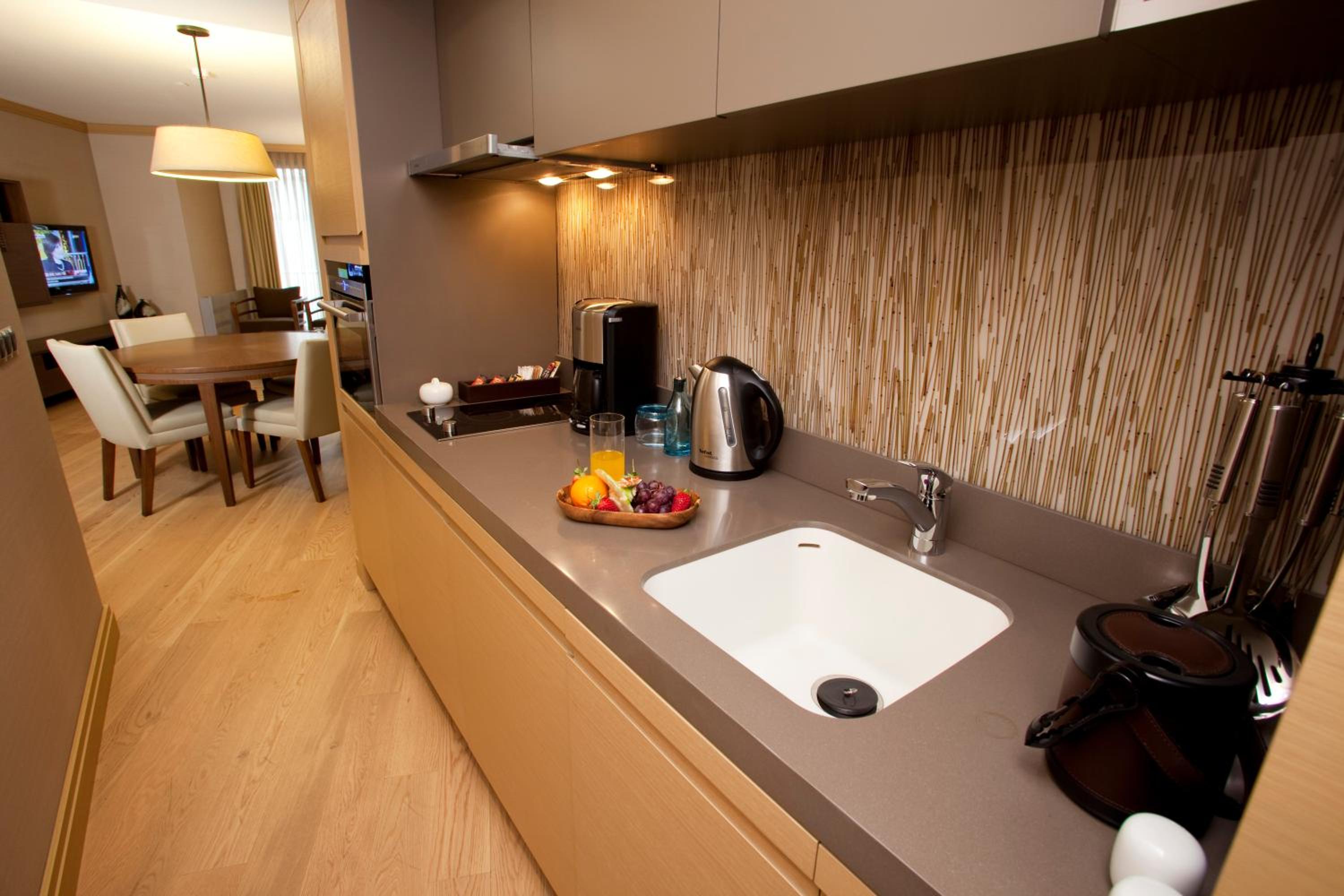 Tunel Residence - Image 15