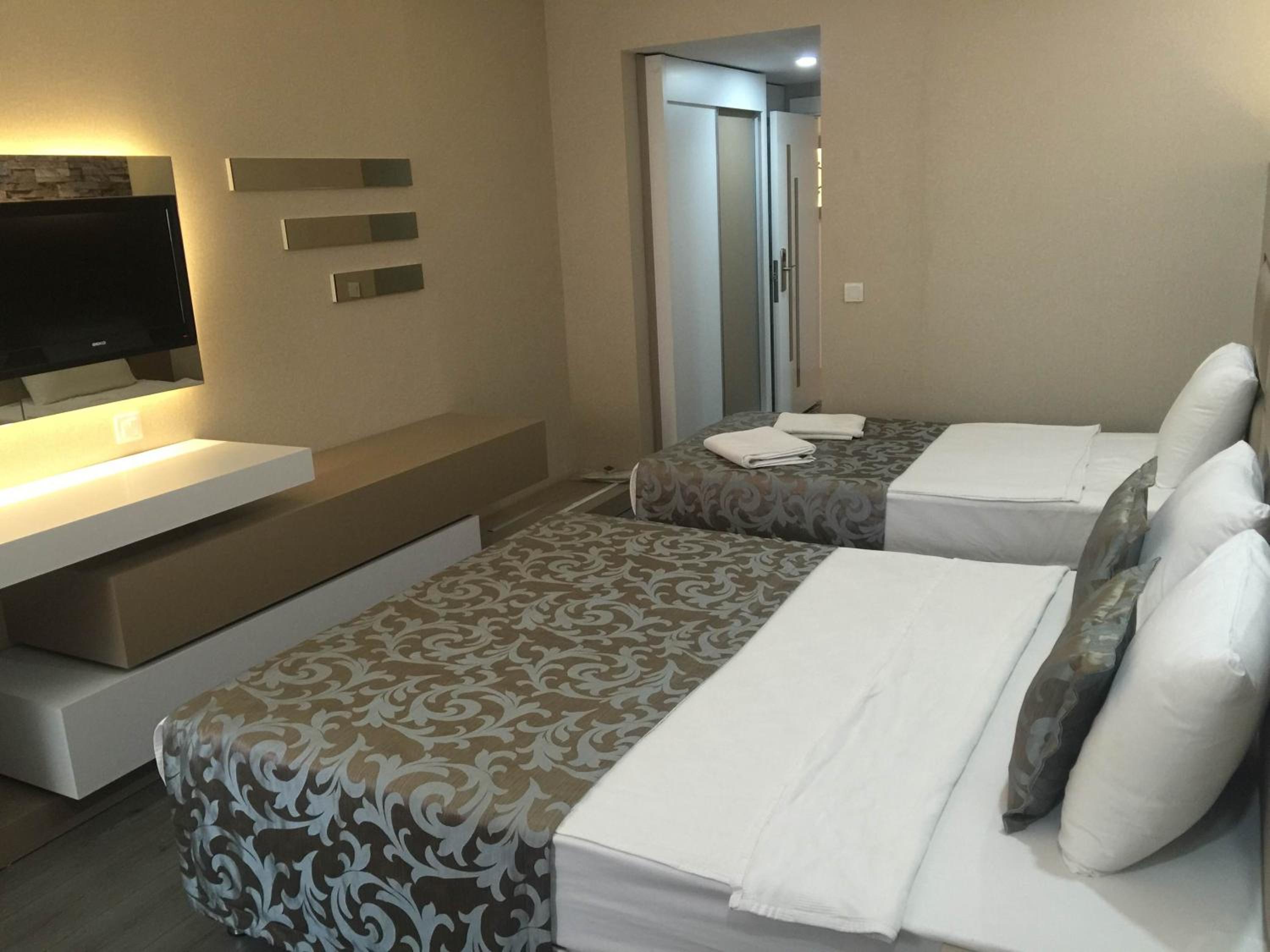 Grand Kayalar Hotel - Image 11