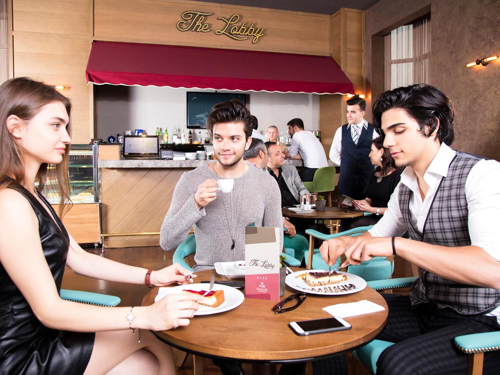 WOW Airport Hotel - Image 30