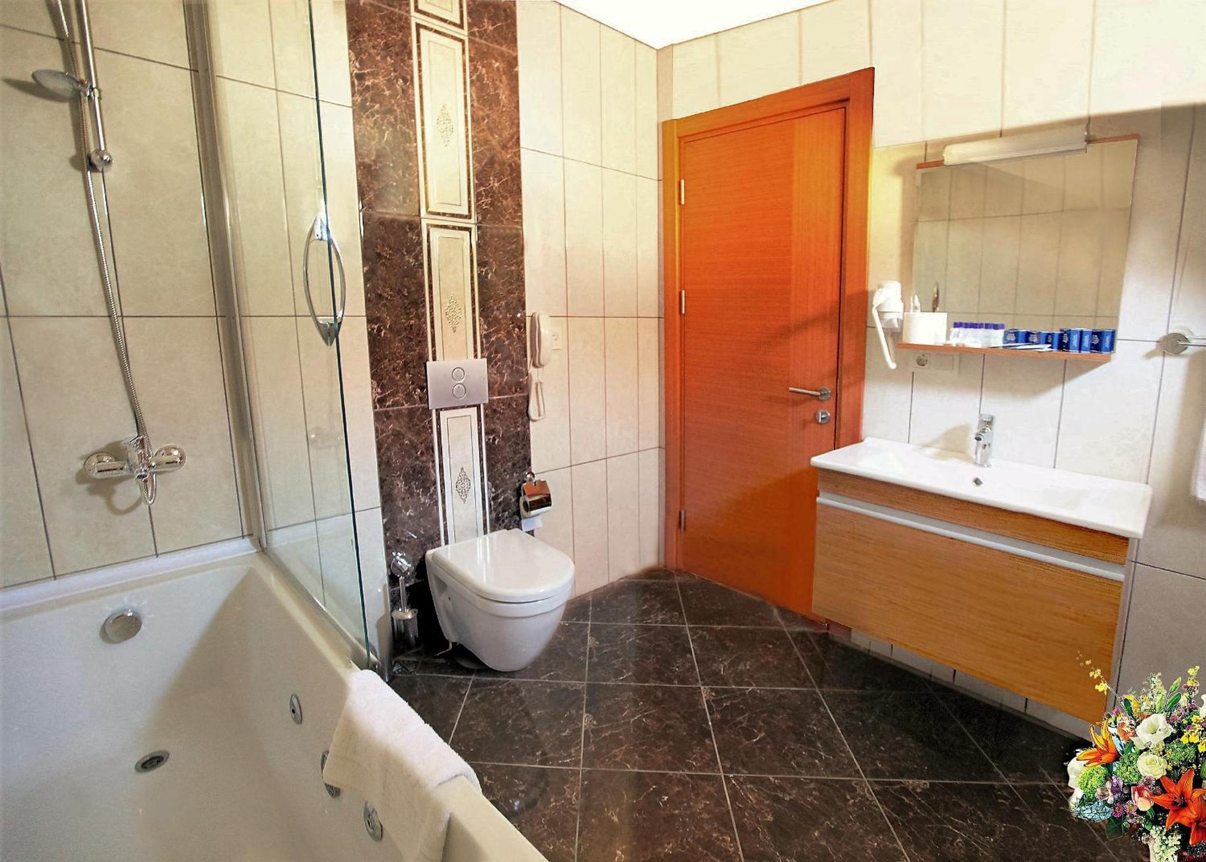 Grand Hotel Avcilar - Image 32