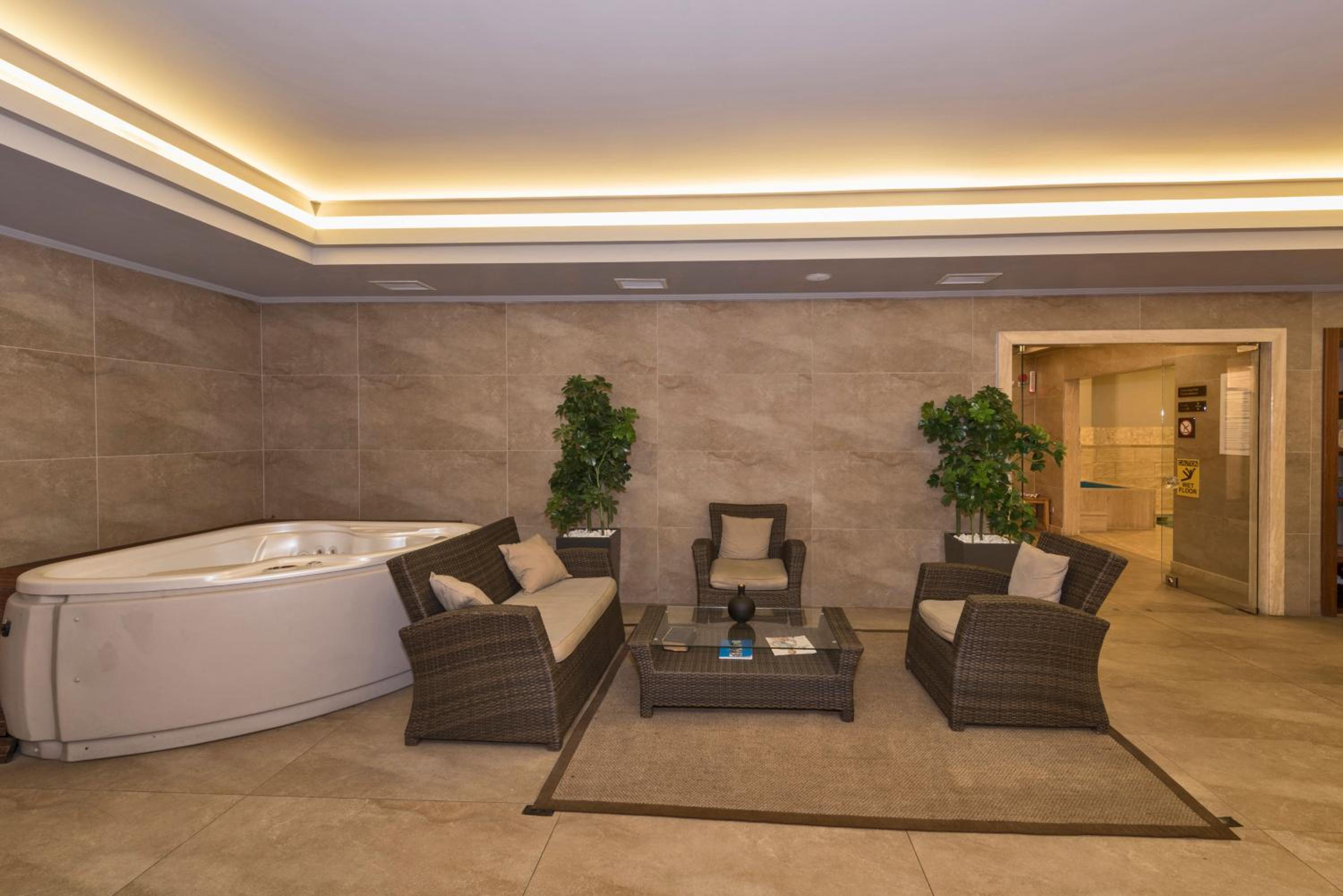 Vicenza Hotel - Image 39