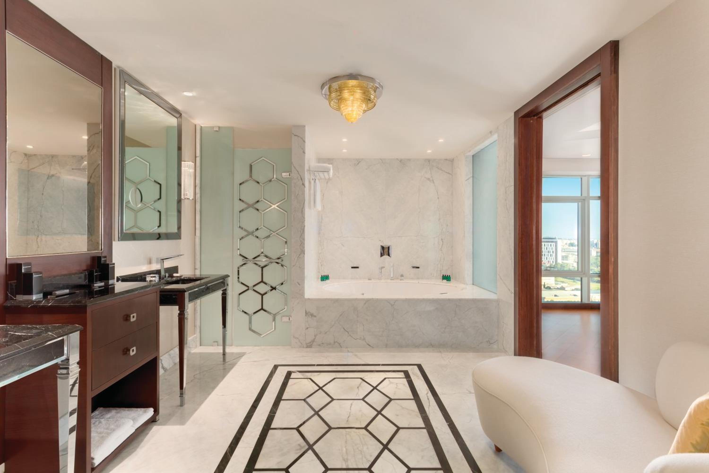 Wyndham Grand Istanbul Europe - Image 20