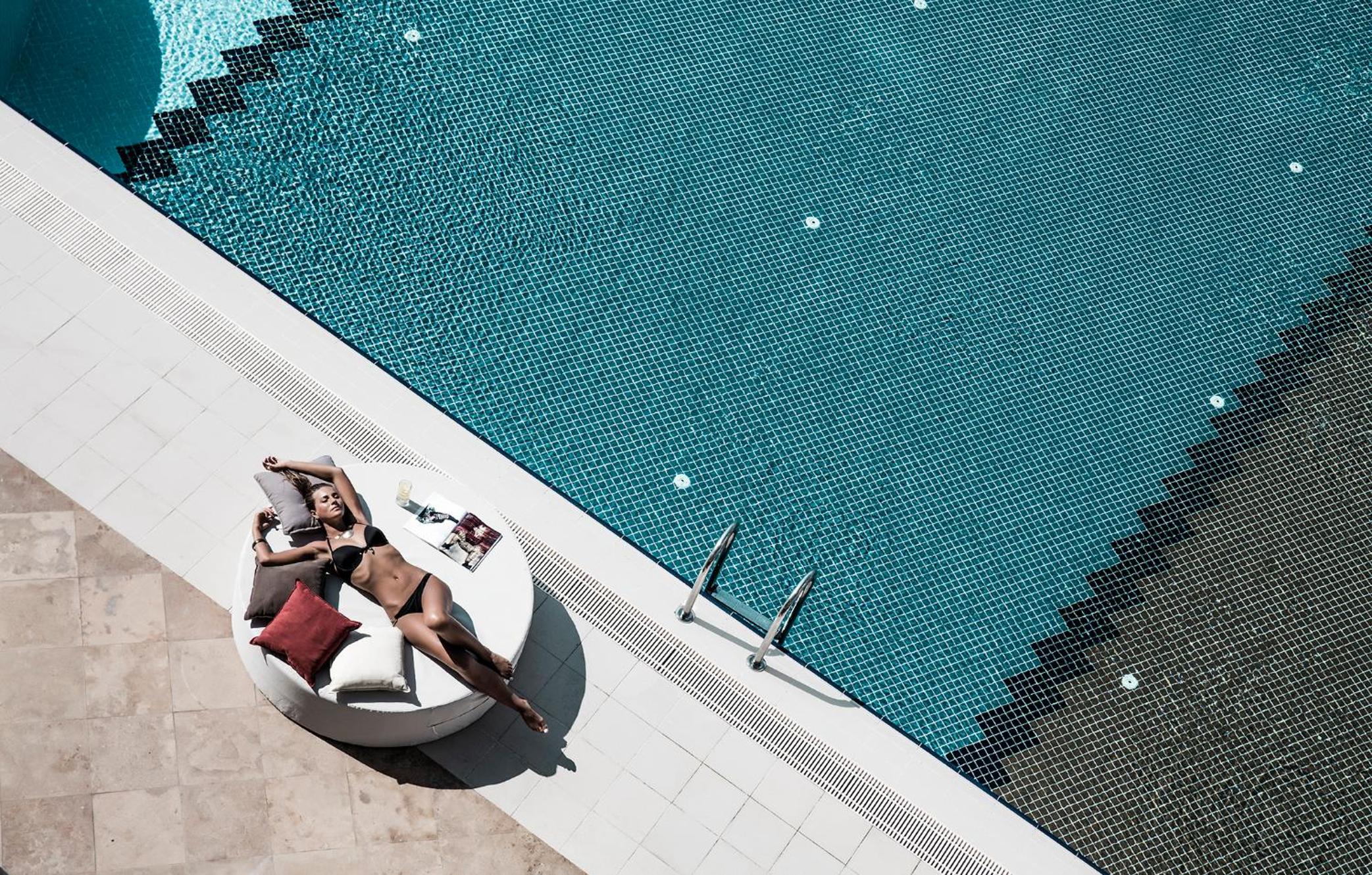 Charisma De Luxe Hotel - Image 37