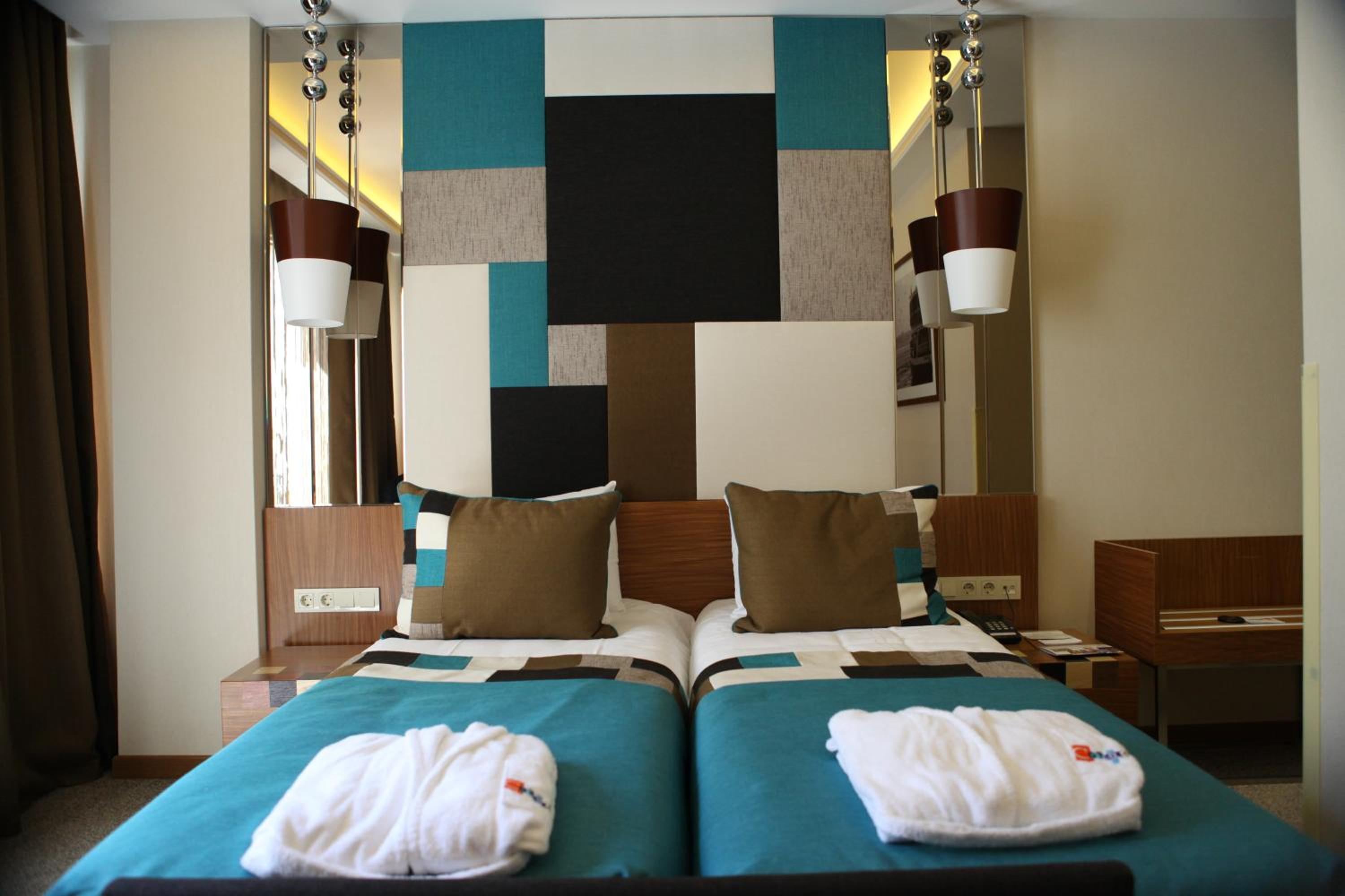 Collage Pera Hotel - Image 78
