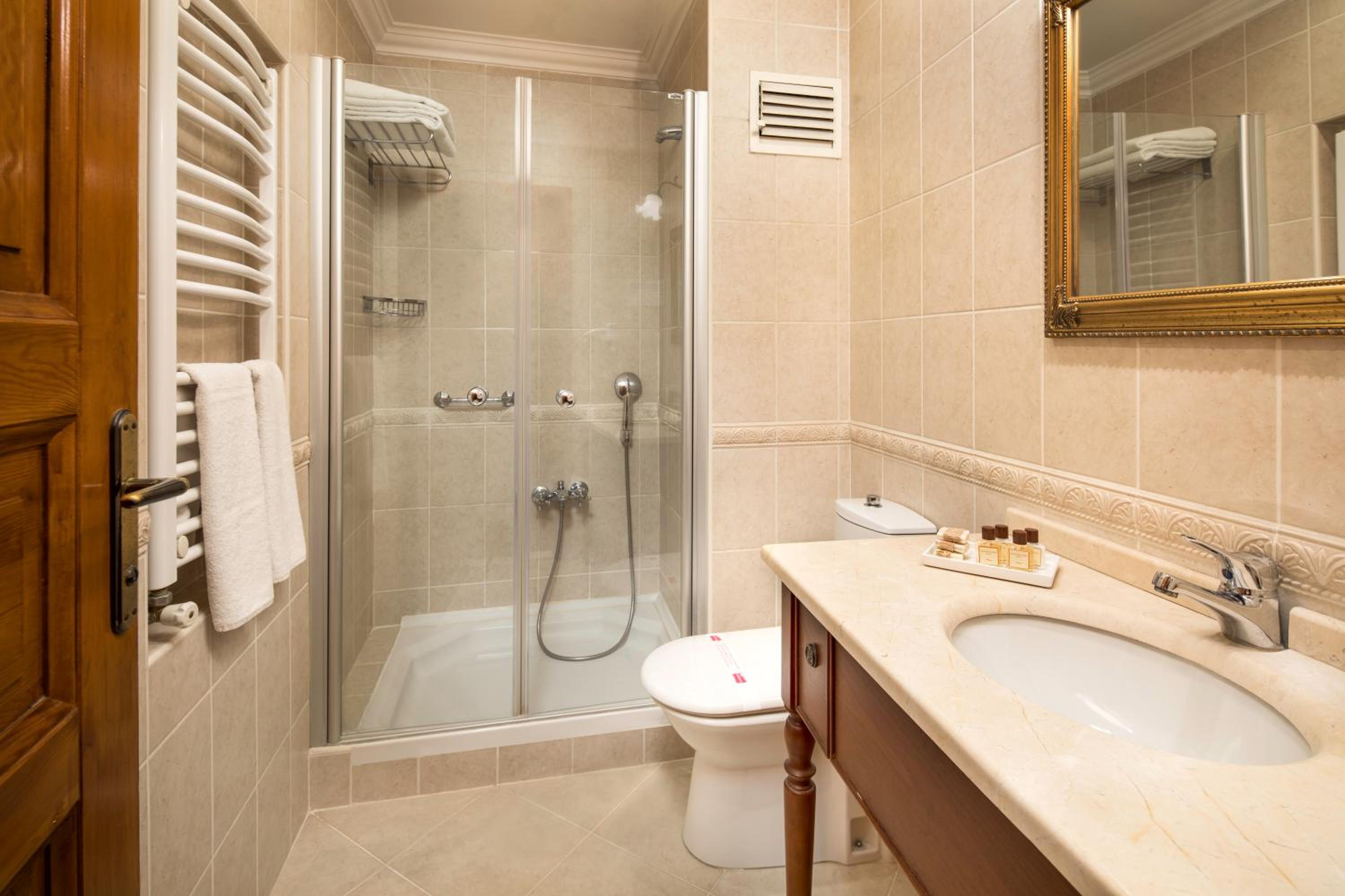 Sari Konak Otel - Image 38