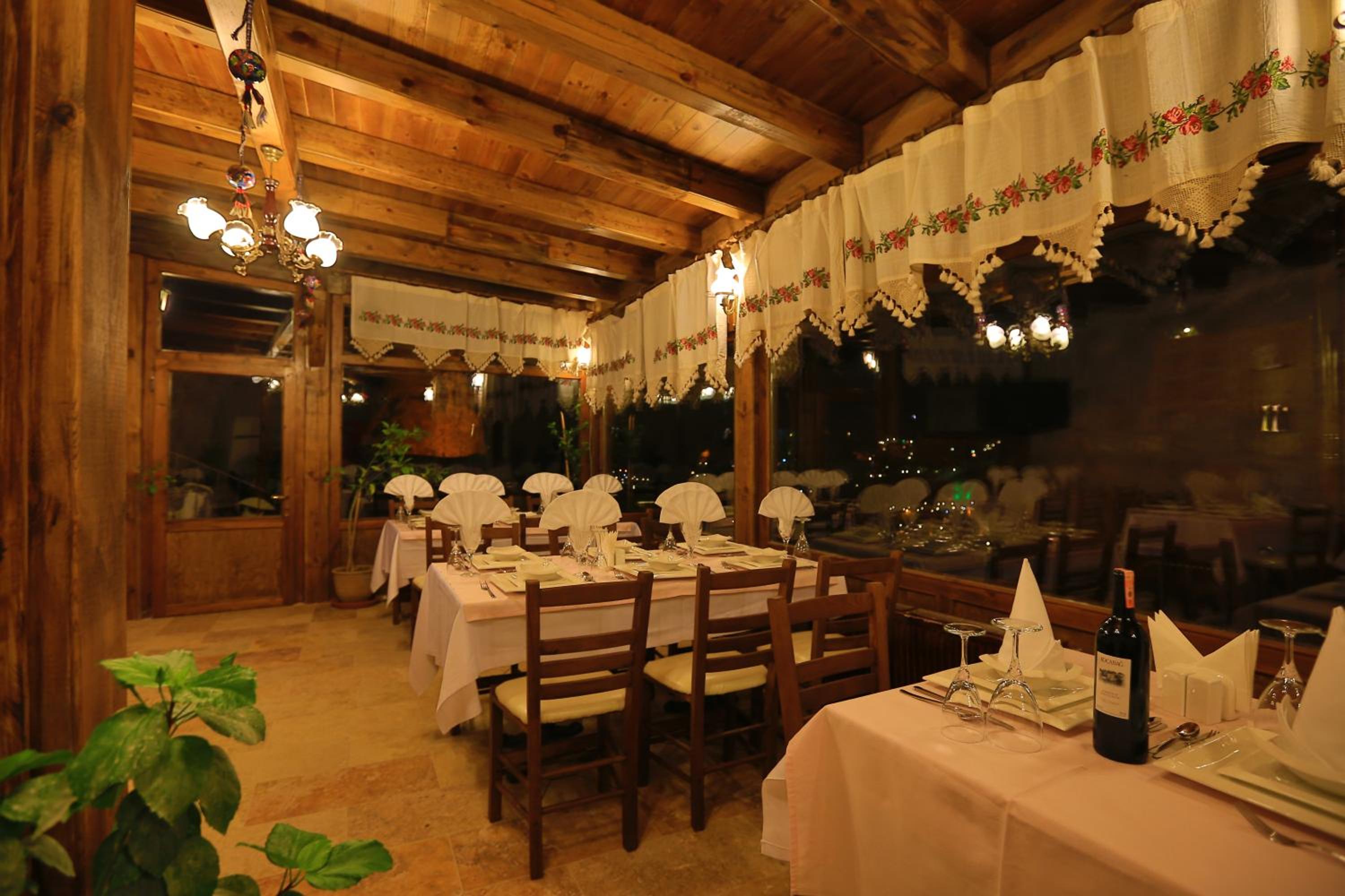 Grand Cave Suites - Image 48