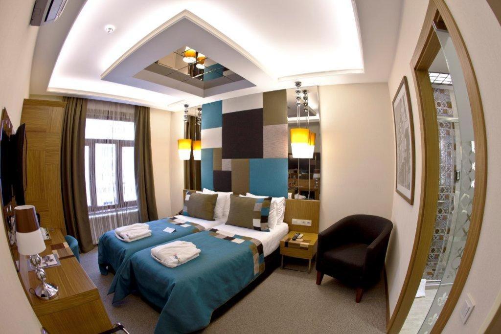 Collage Pera Hotel - Image 95