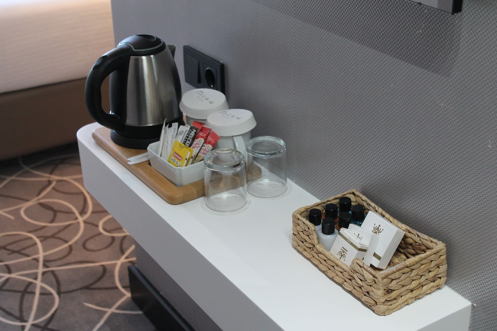 Four-G Hotel - Image 33
