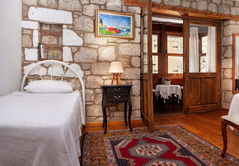 Flores Hotel Alaçatı - Image 61