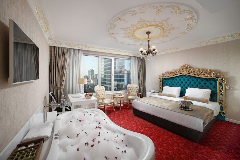 Beyaz Monarch Otel - Image 20