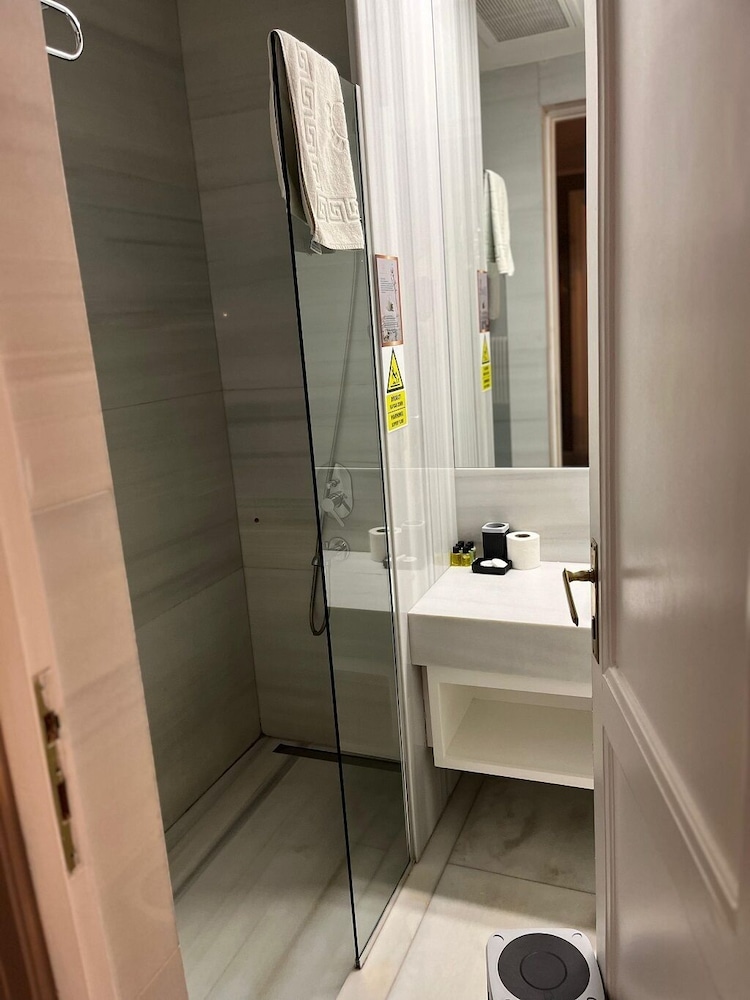 Lina Otel Taksim Pera - Image 76