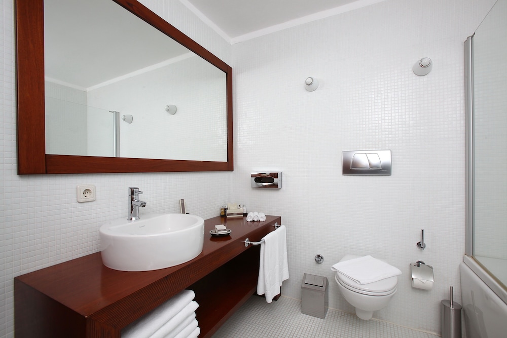 No 81 Otel - Image 42