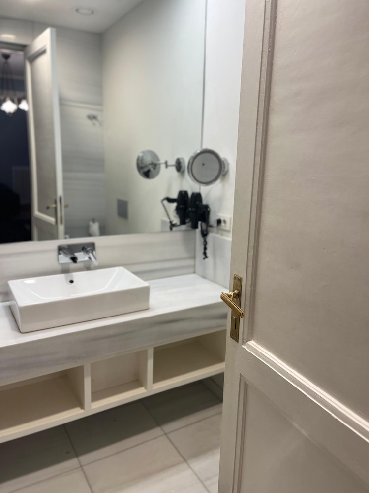 Lina Otel Taksim Pera - Image 77