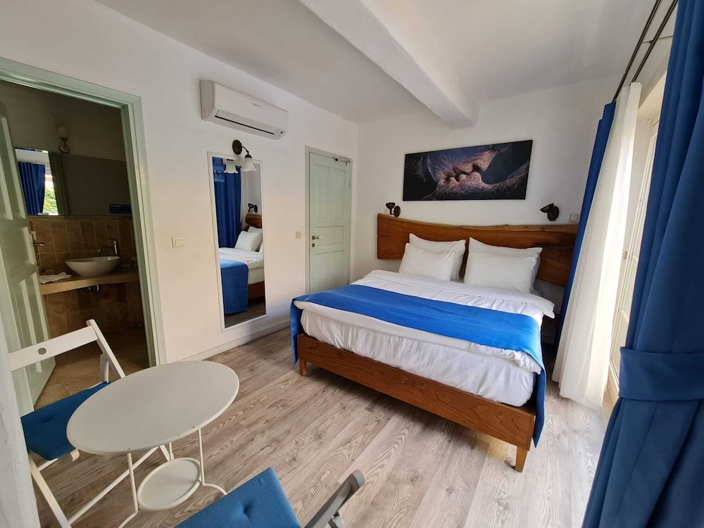 Alaçatı Otel Rebetiko - Image 69