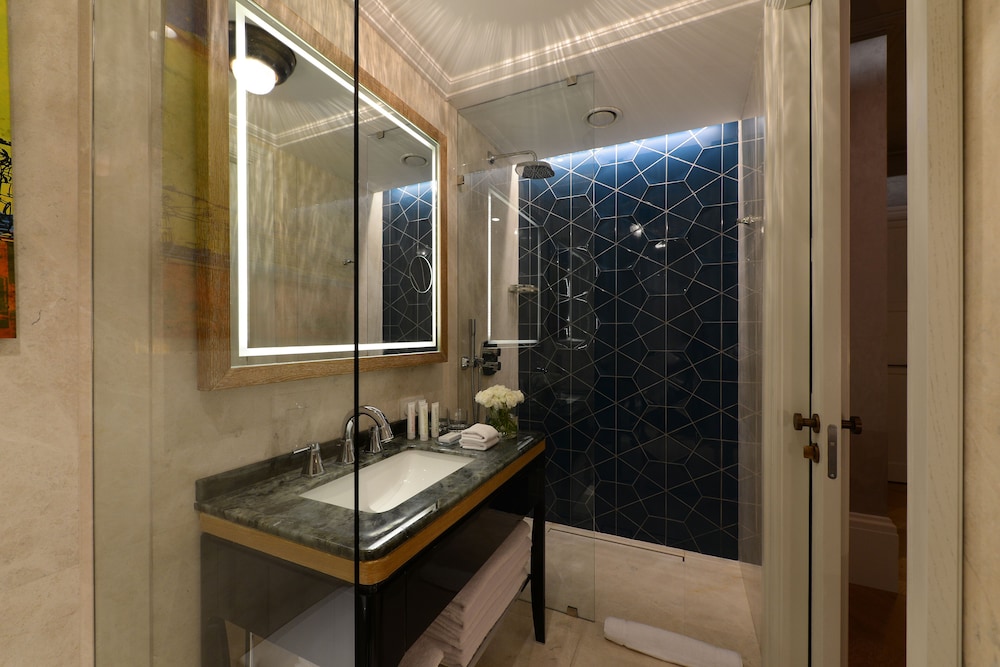 10 Karakoy İstanbul - Özel Sınıf - Image 40