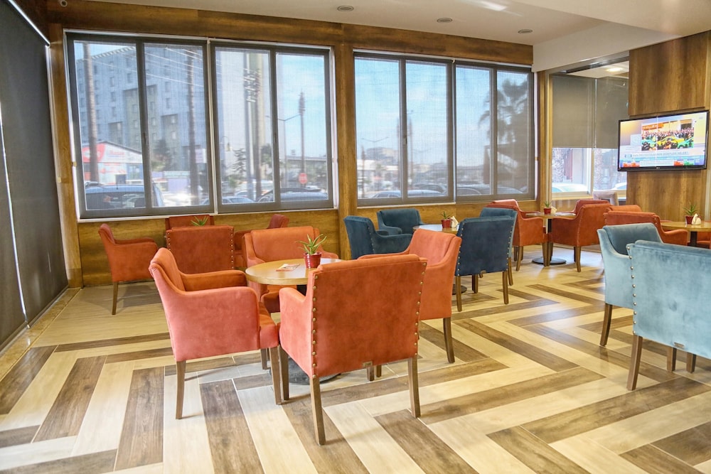 Ramada by Wyndham Mersin - Image 39