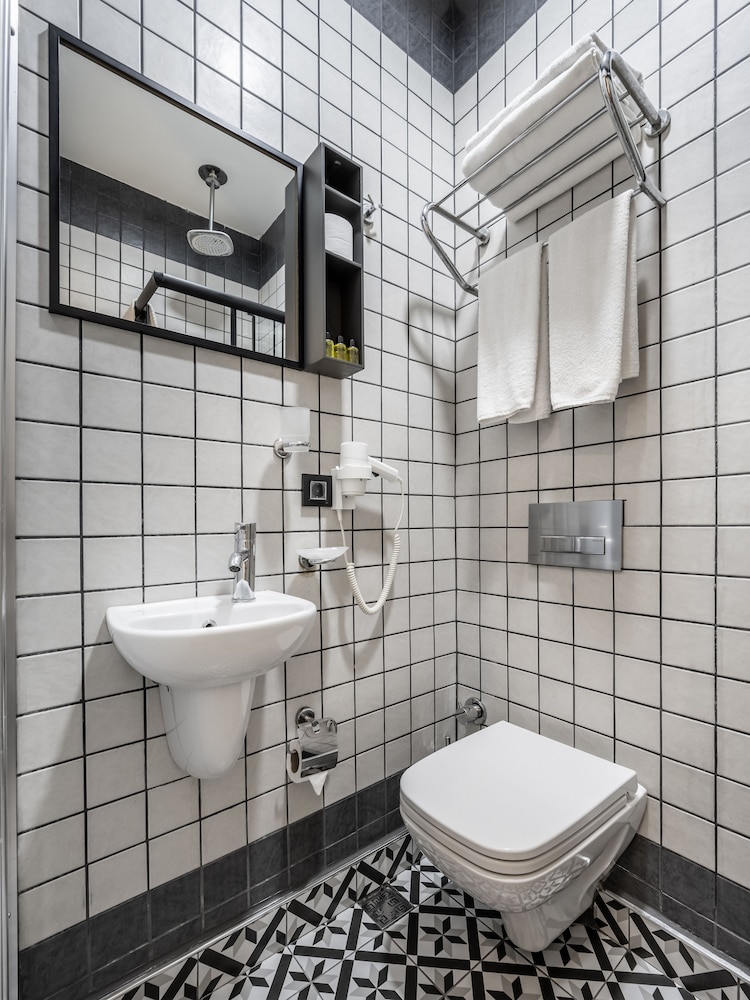 Taksim Terrapia Hotel - Image 41