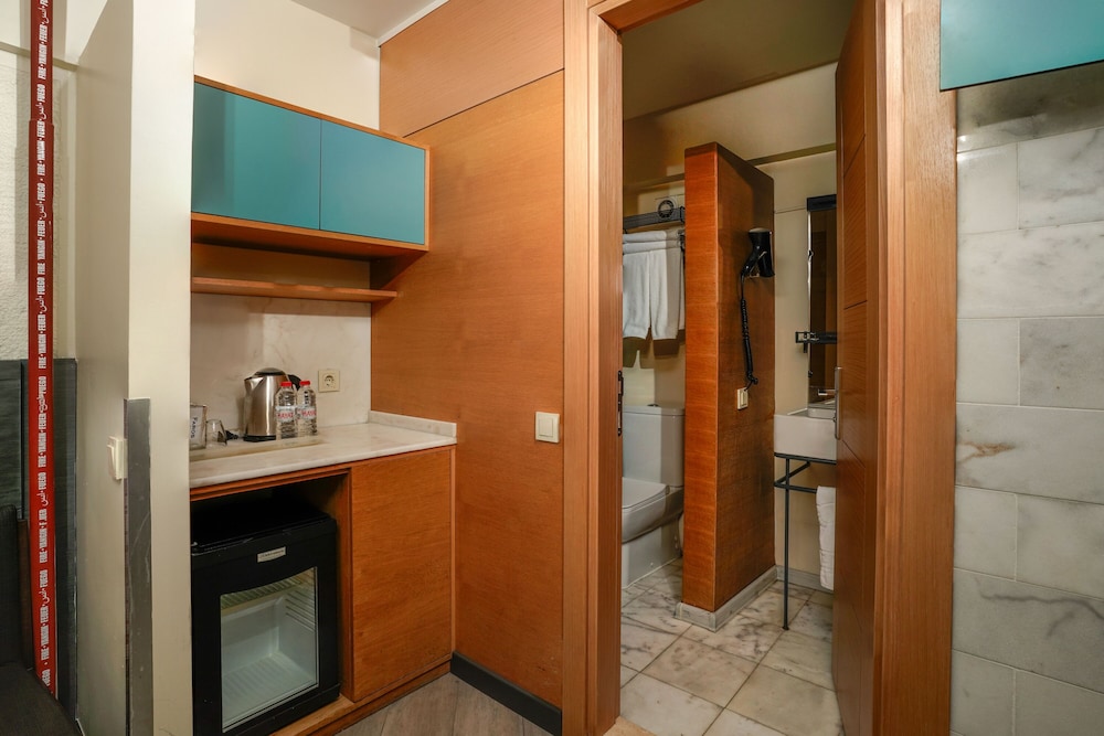 Faros Otel Taksim - Image 6