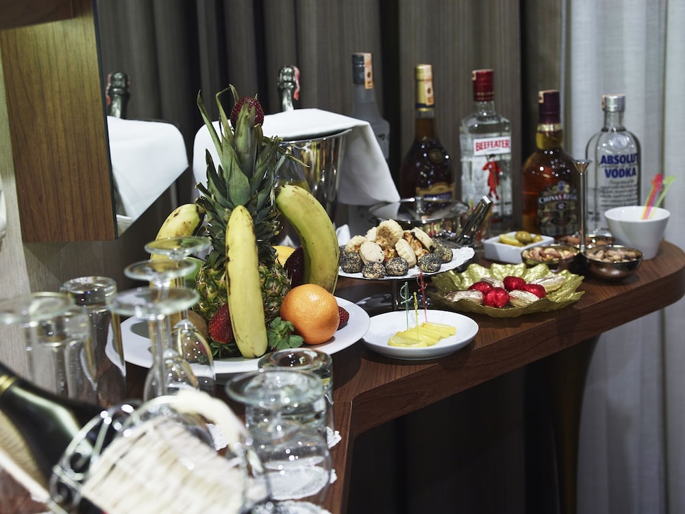 Euro Park Hotel - Image 16