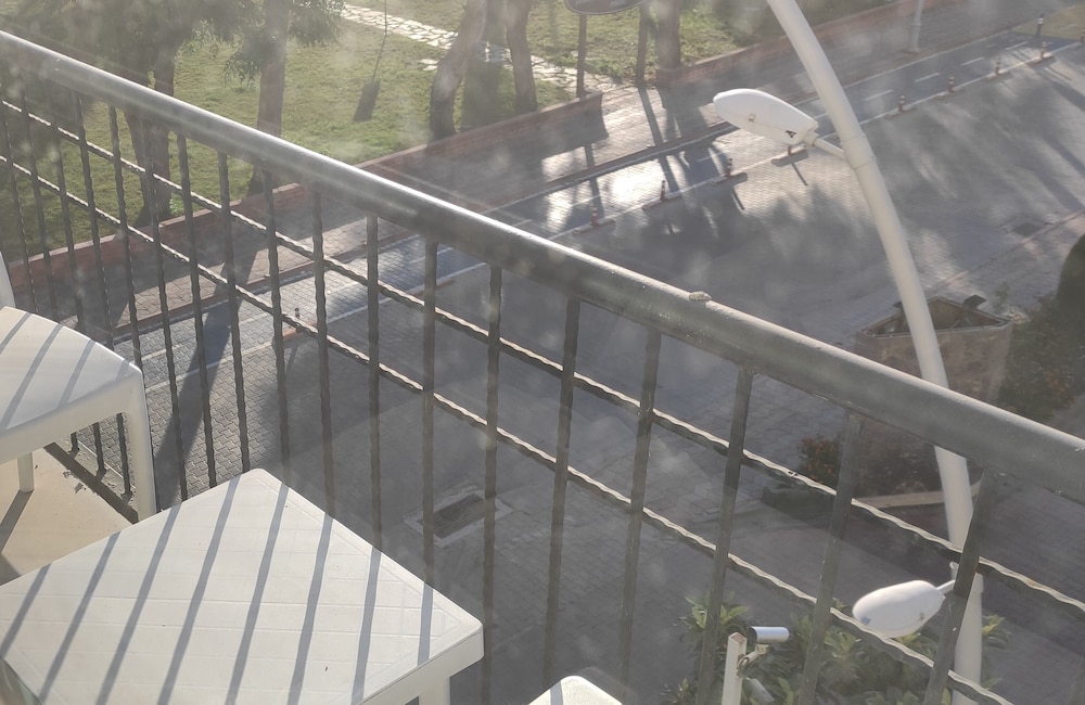 Romeo Beach Hotel - Image 6