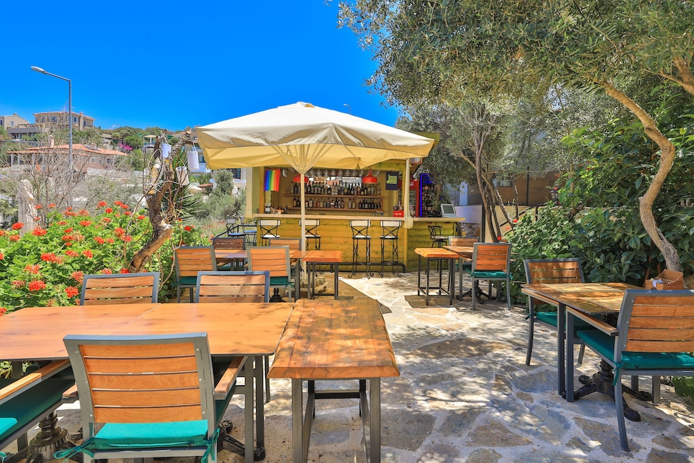 Atalante Hotel - Image 66