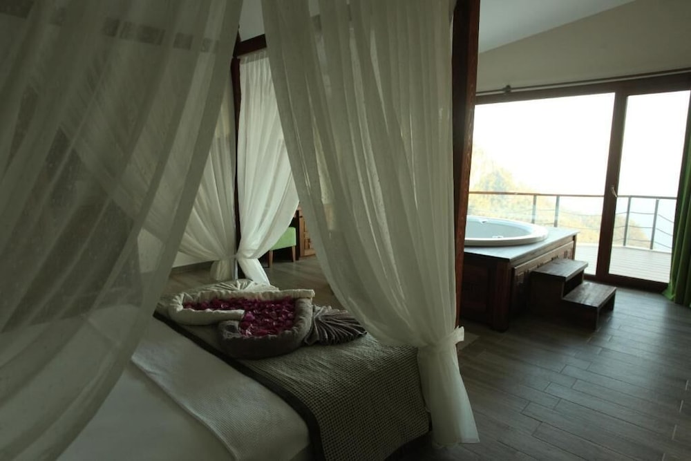 Lissiya Butik Otel - Boutique Class - Image 100