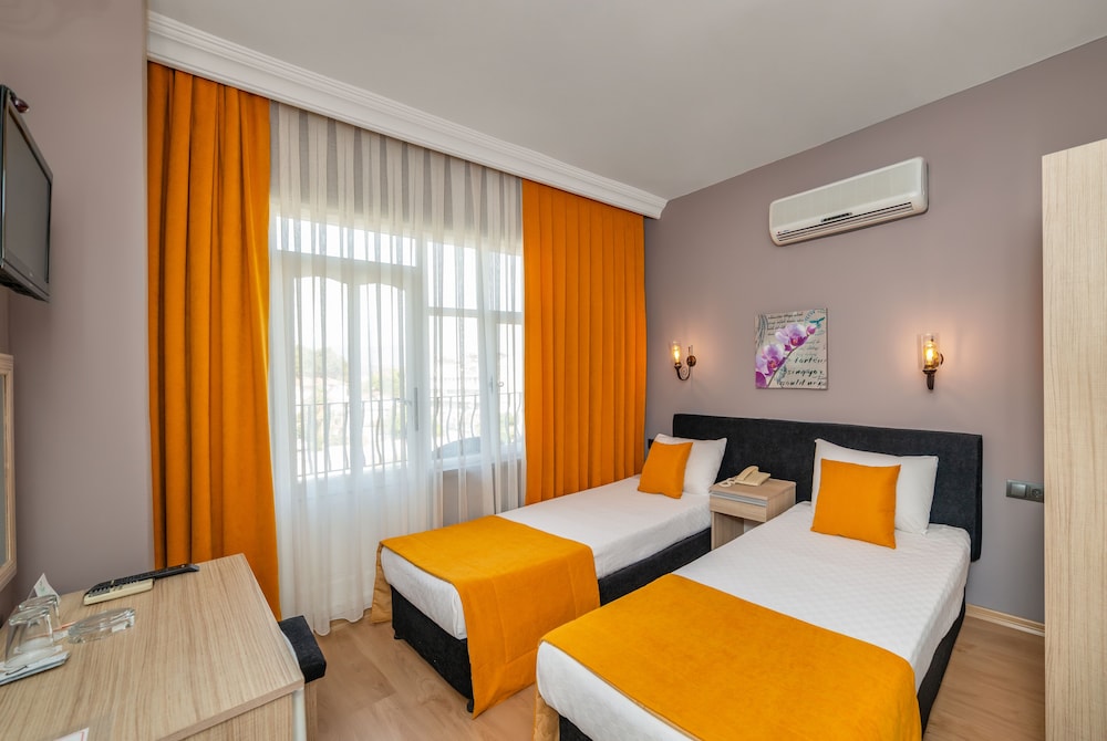 Yasemin Otel - Image 7