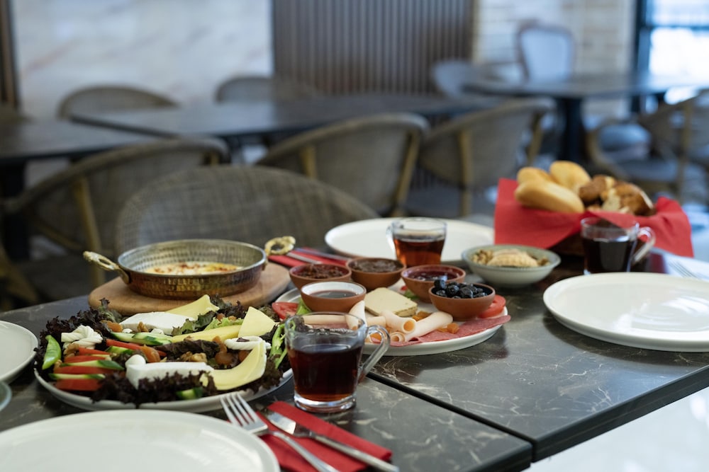 Rubby Hotel Kadıköy - Image 10