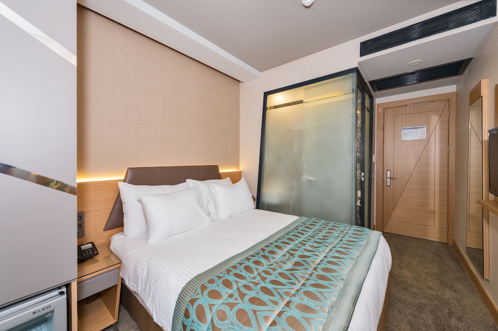 Genova Hotel - Image 50