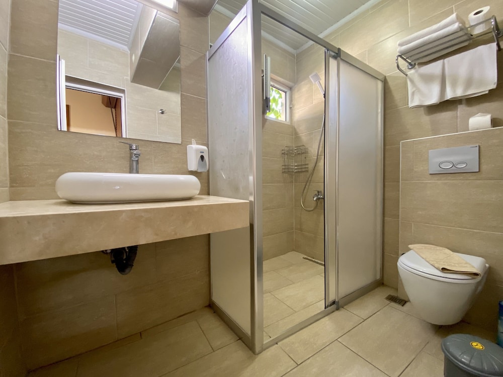 Ten Apart Hotel - Image 55