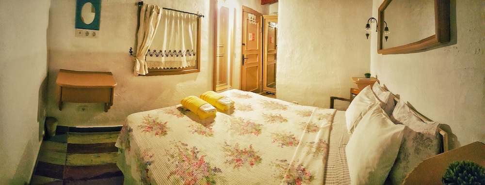 Lilyum Alaçatı Butik Otel - Image 15