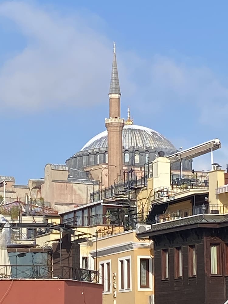 Spinel Hotel - Image 13