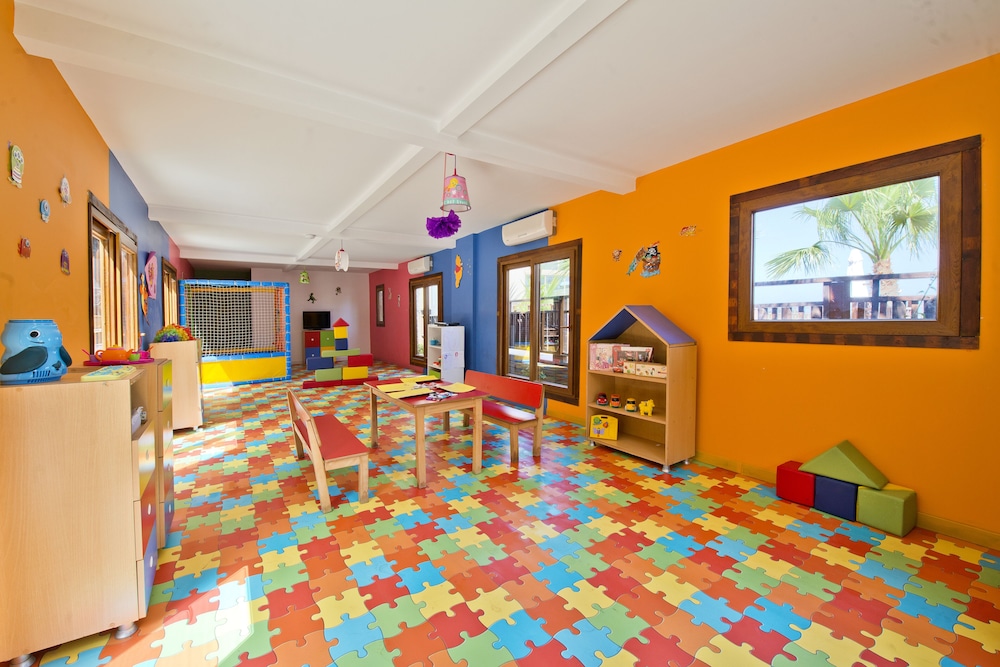 Delta Hotels by Marriott Bodrum - Image 21
