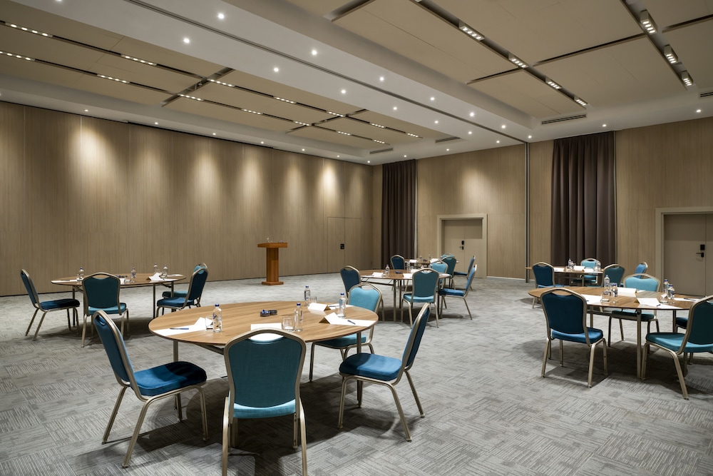 Novotel İstanbul Boğazı - Image 43