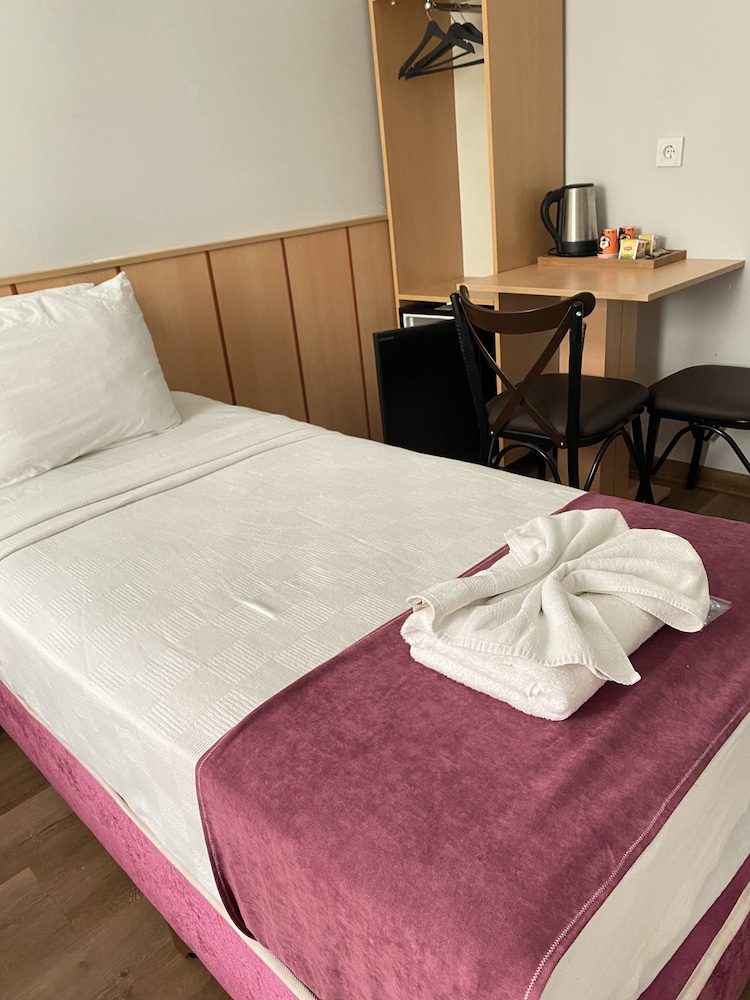 Ozsefa Otel - Image 13